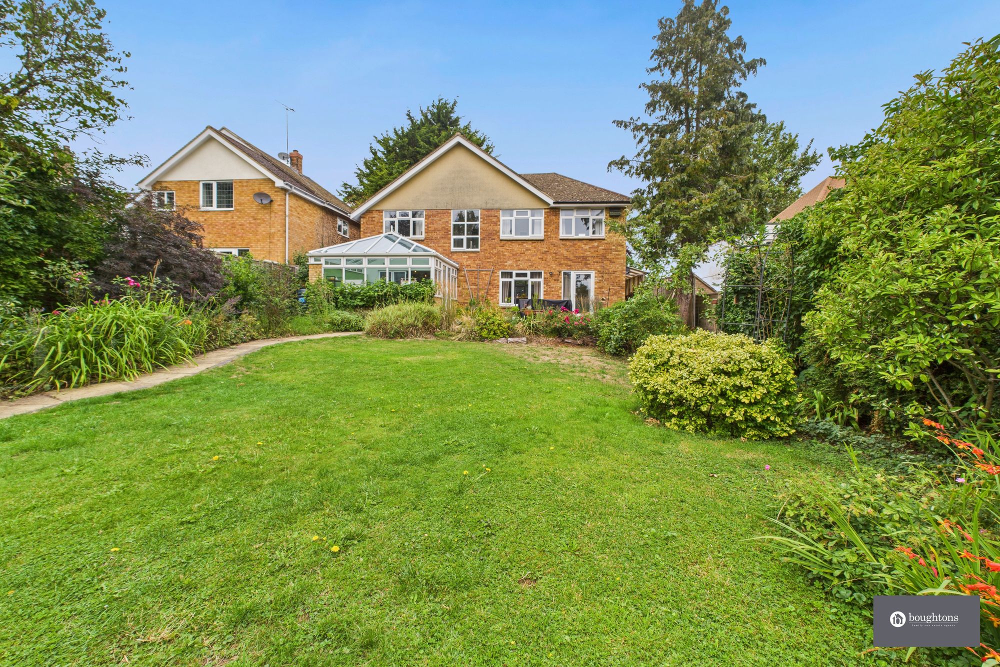 4 bed detached house for sale in Buckingham Road, Westbury, NN13  - Property Image 2