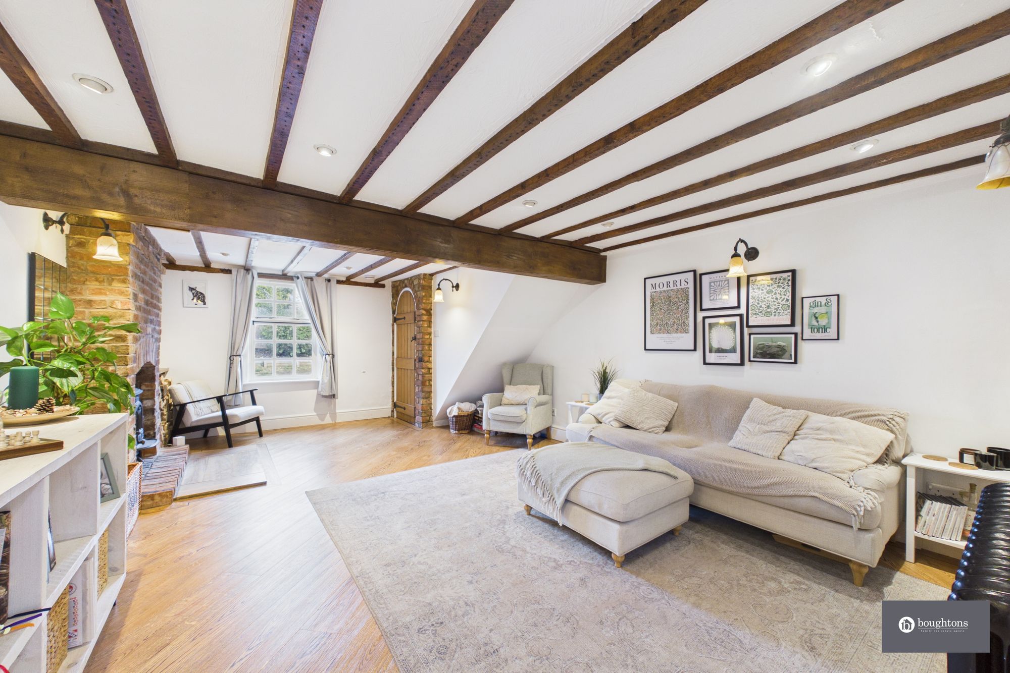4 bed cottage for sale in Main Street, Tingewick, MK18  - Property Image 3