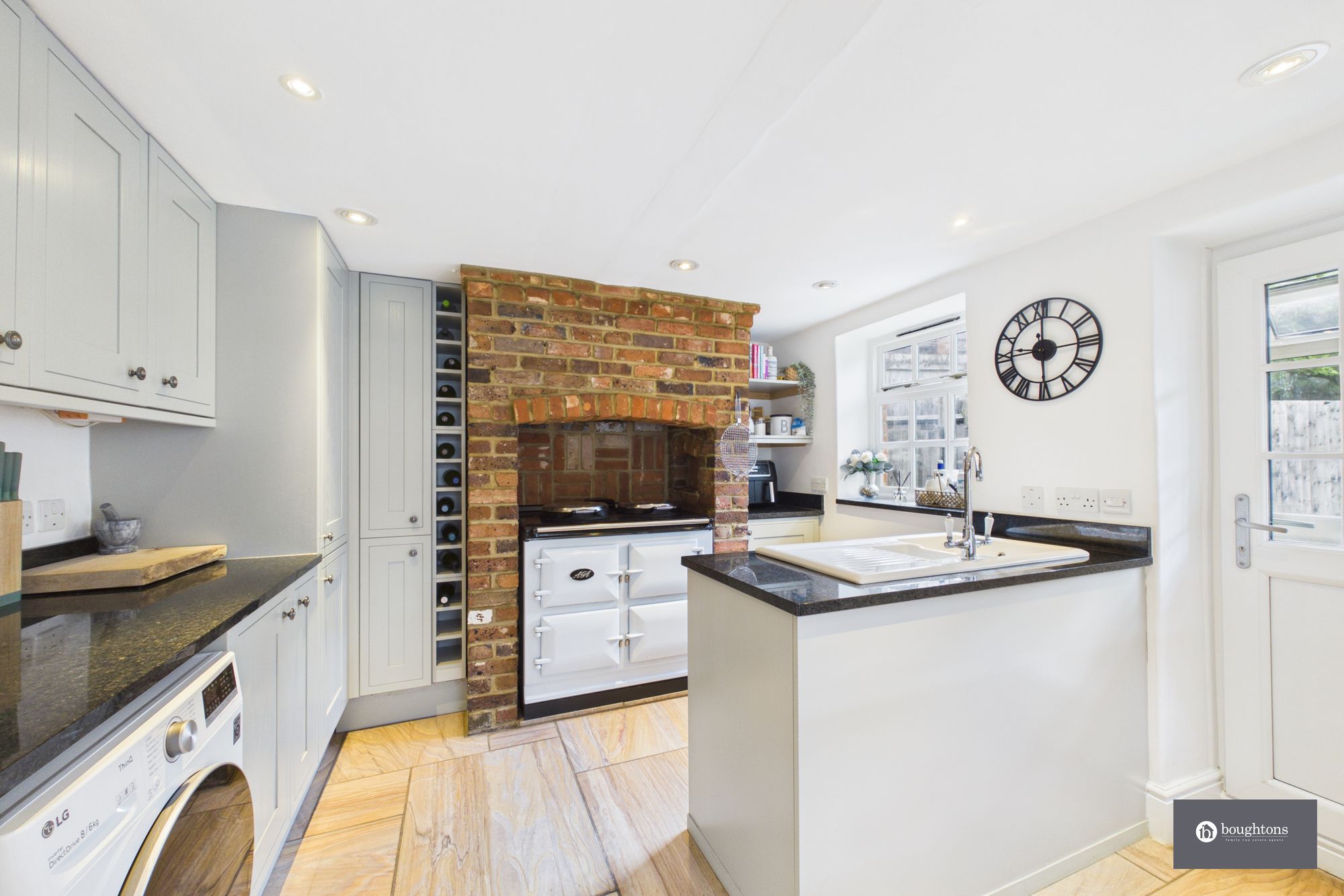 4 bed cottage for sale in Main Street, Tingewick, MK18  - Property Image 6