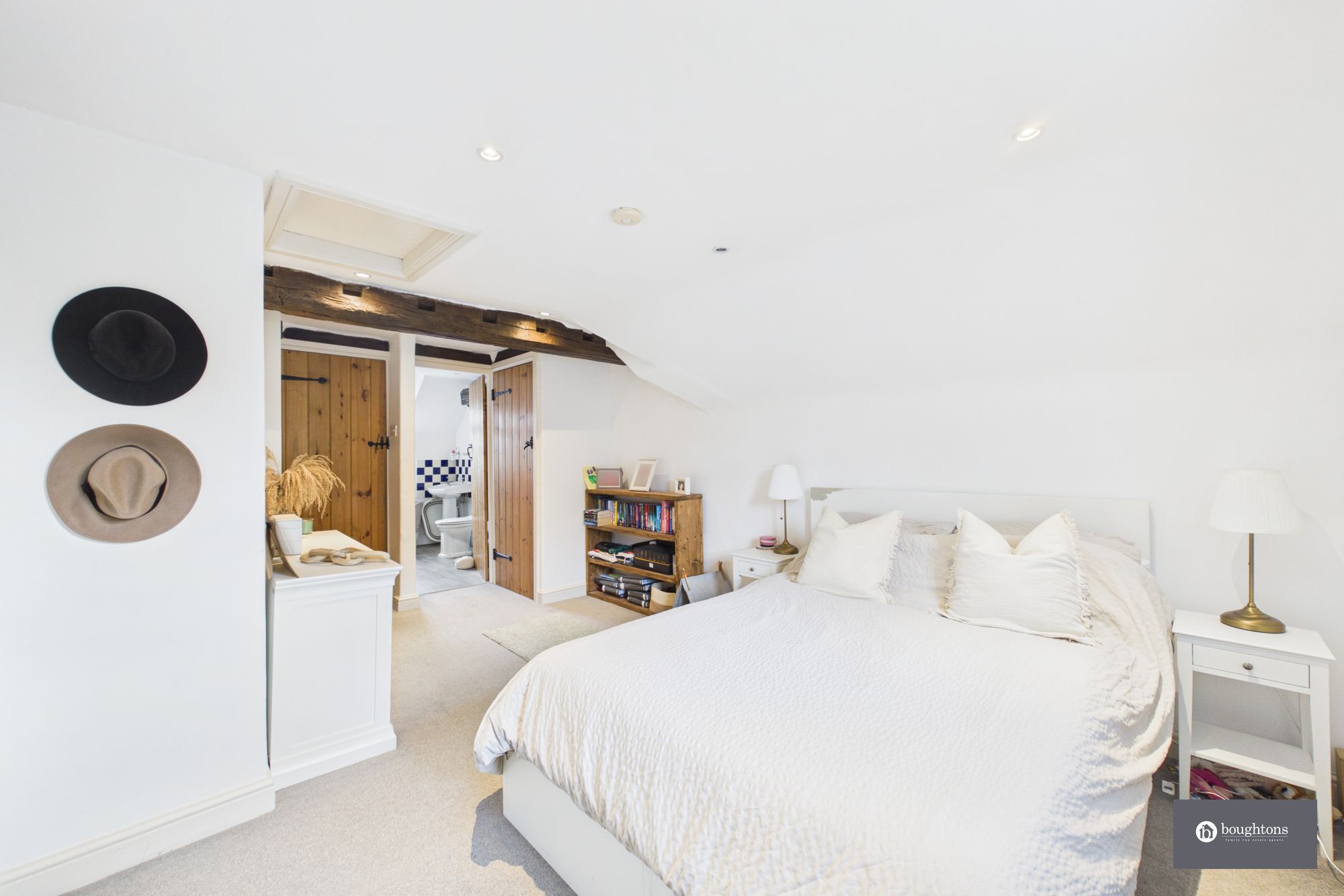 4 bed cottage for sale in Main Street, Tingewick, MK18  - Property Image 12