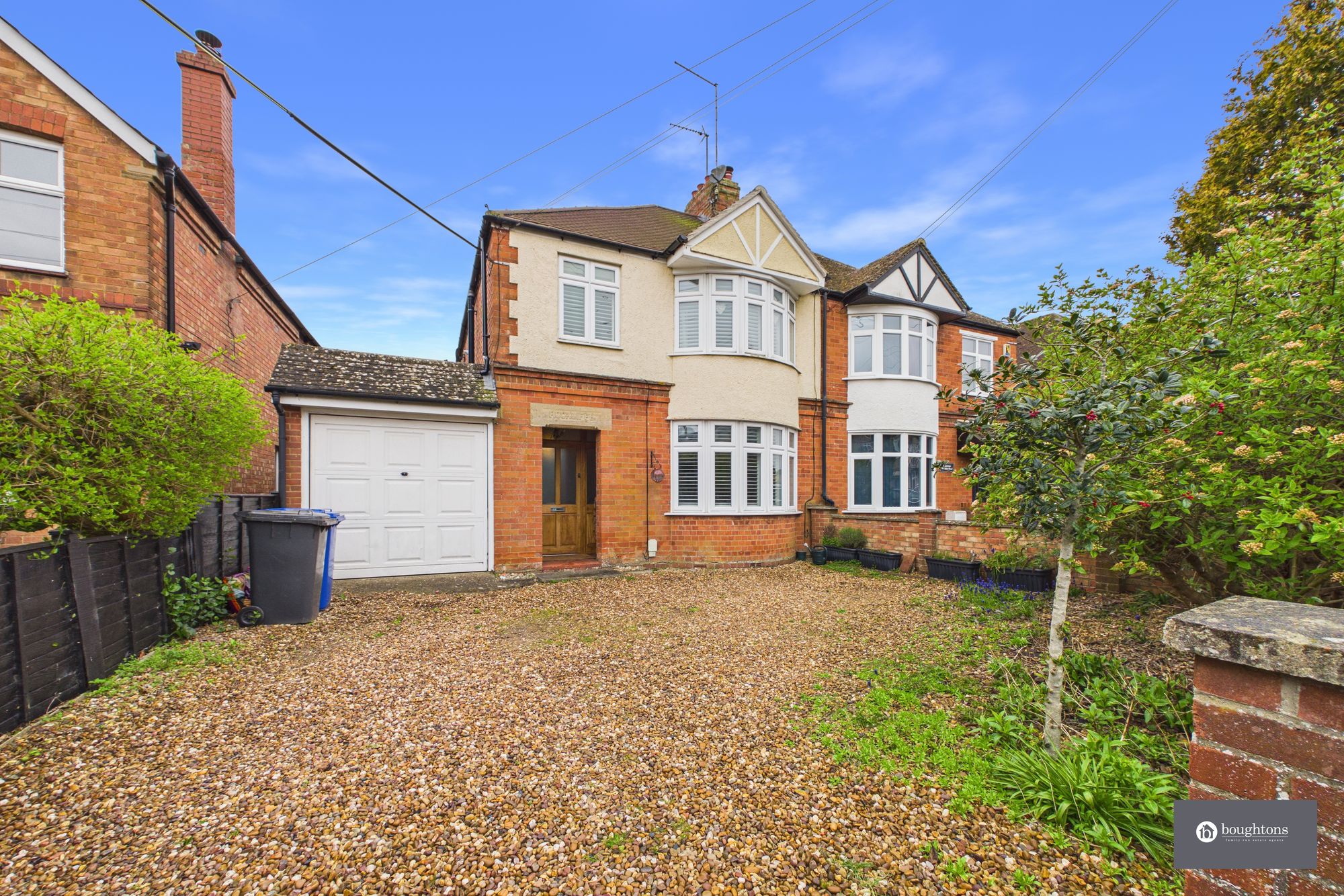 3 bed semi-detached house for sale in Halse Road, Brackley, NN13