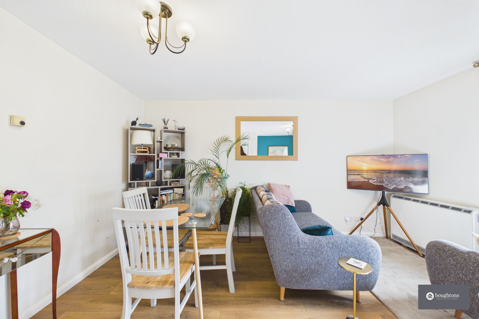 3 bed terraced house for sale in Glebe Close, Maids Moreton, MK18  - Property Image 6