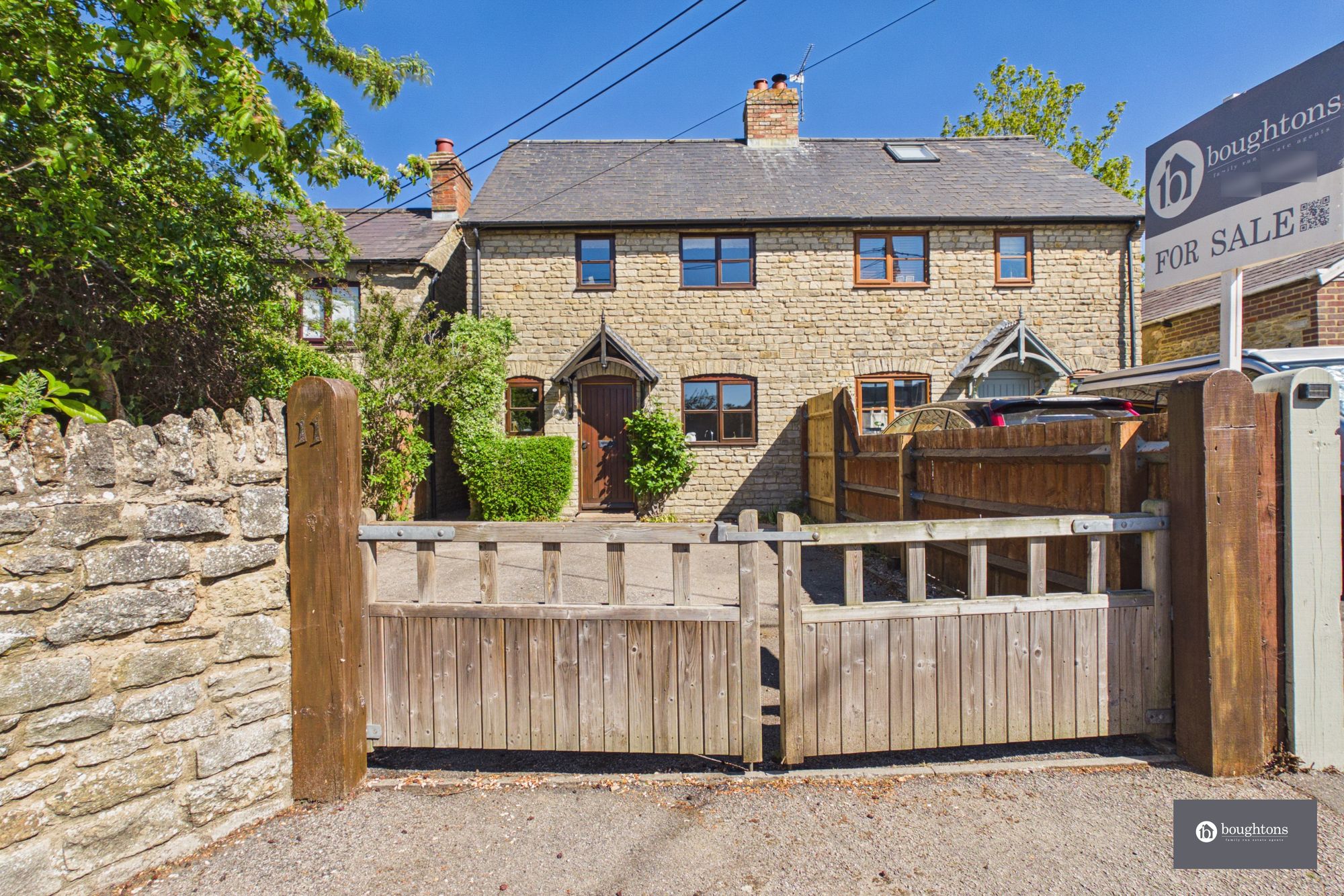 2 bed semi-detached house for sale in Park End, Croughton, NN13  - Property Image 24