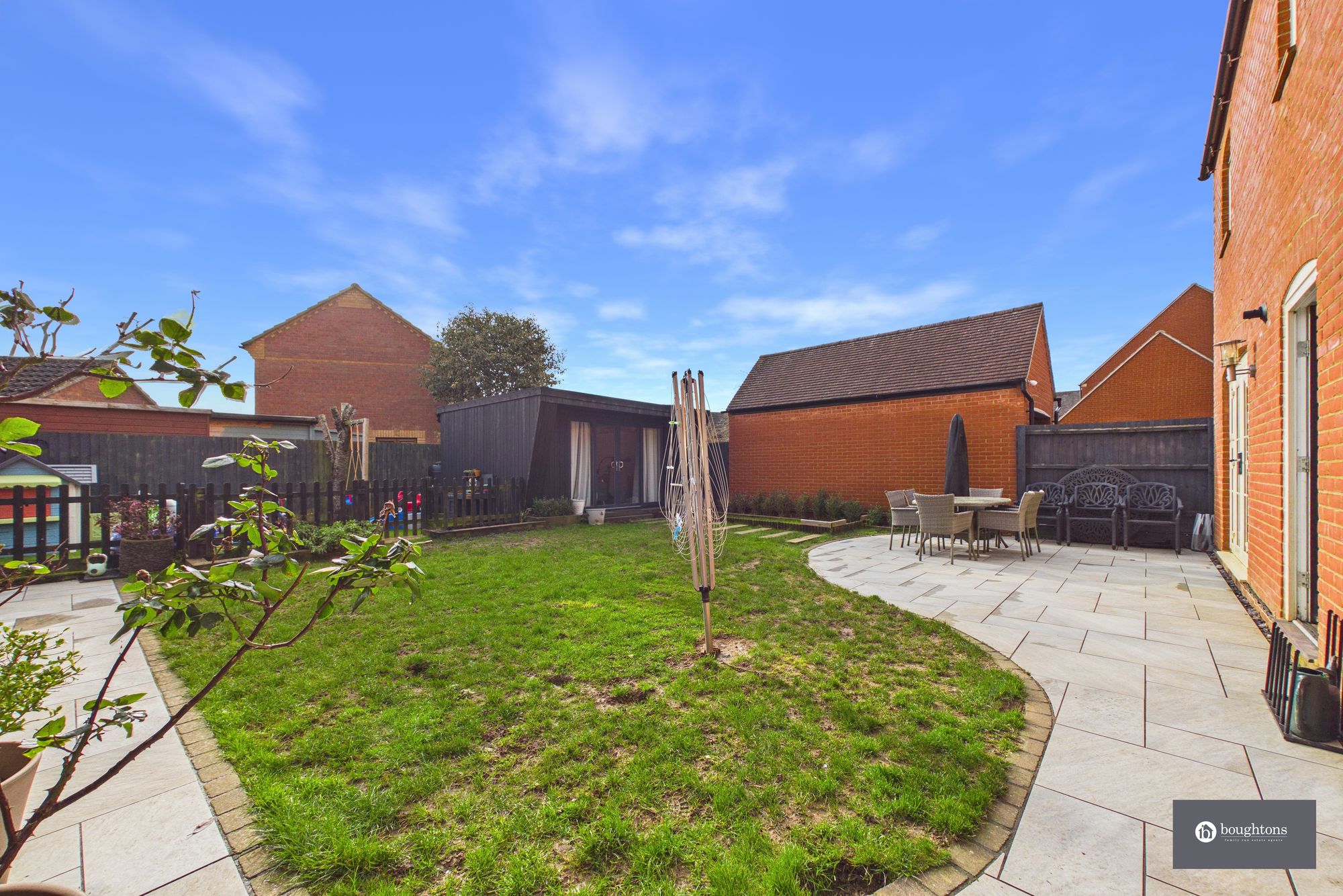 4 bed detached house for sale in Orion Drive, Brackley, NN13  - Property Image 25