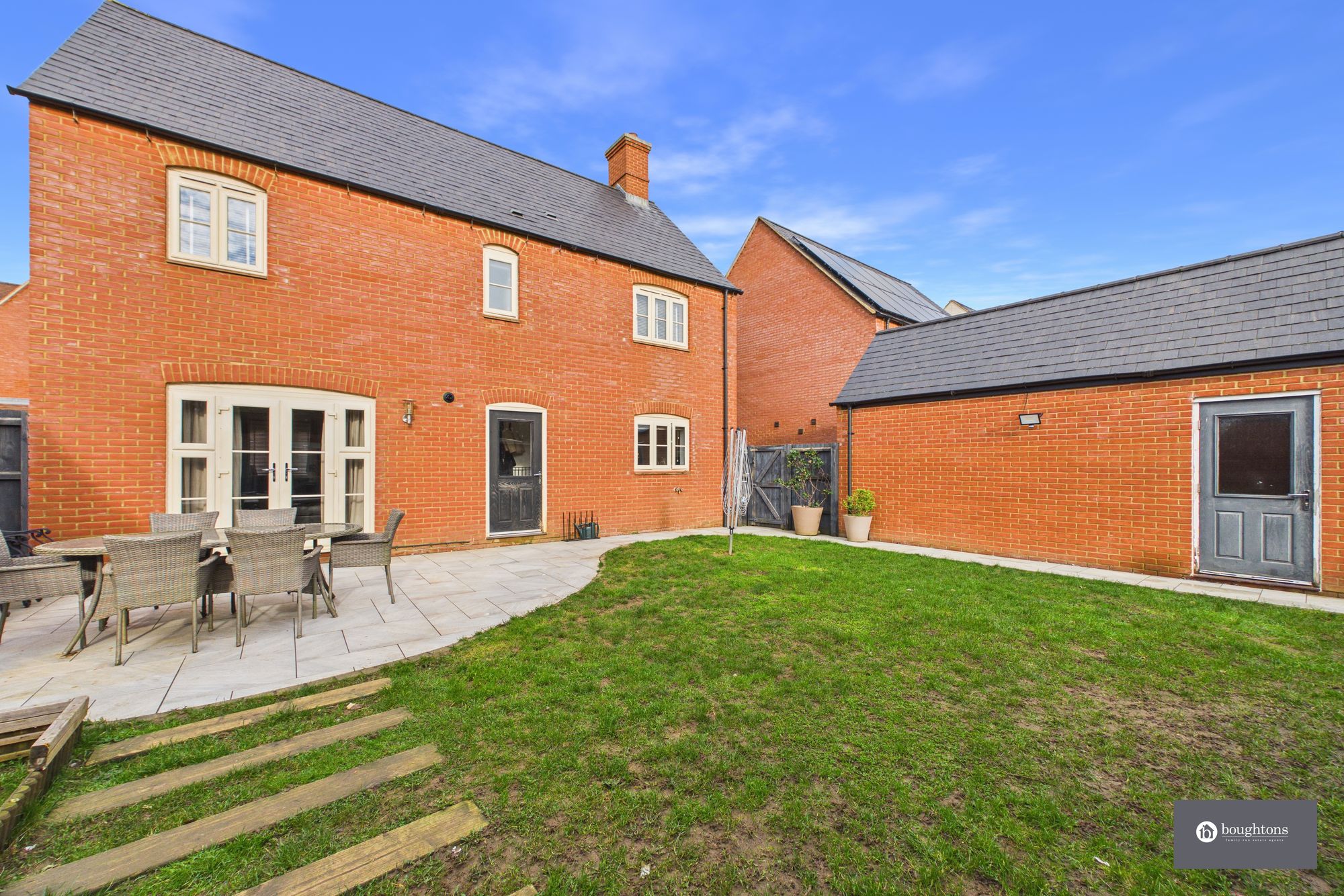 4 bed detached house for sale in Orion Drive, Brackley, NN13  - Property Image 4