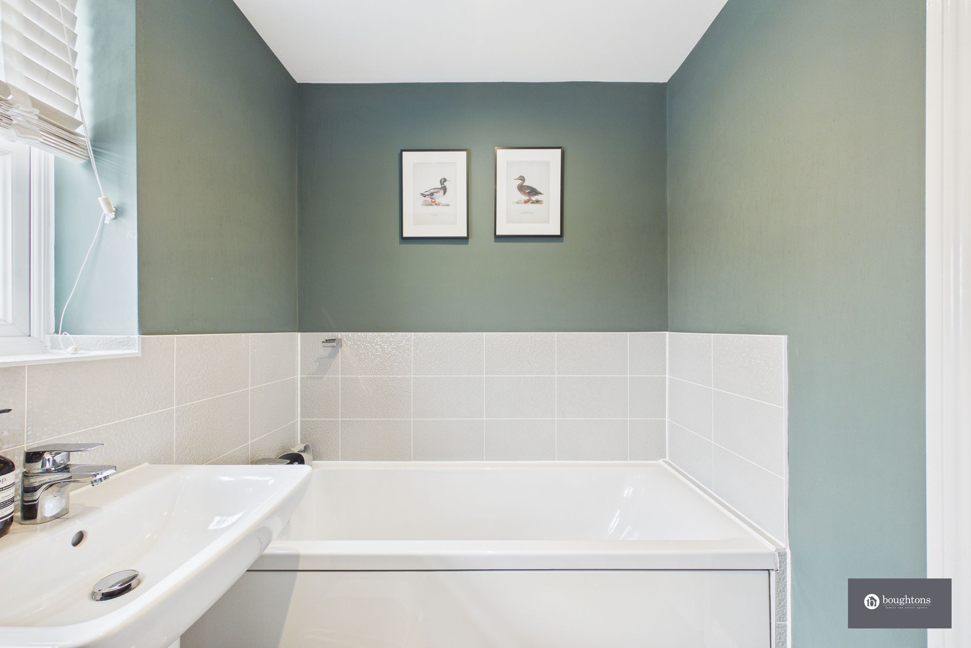 4 bed semi-detached house for sale in Boundary Road, Padbury, MK18  - Property Image 24