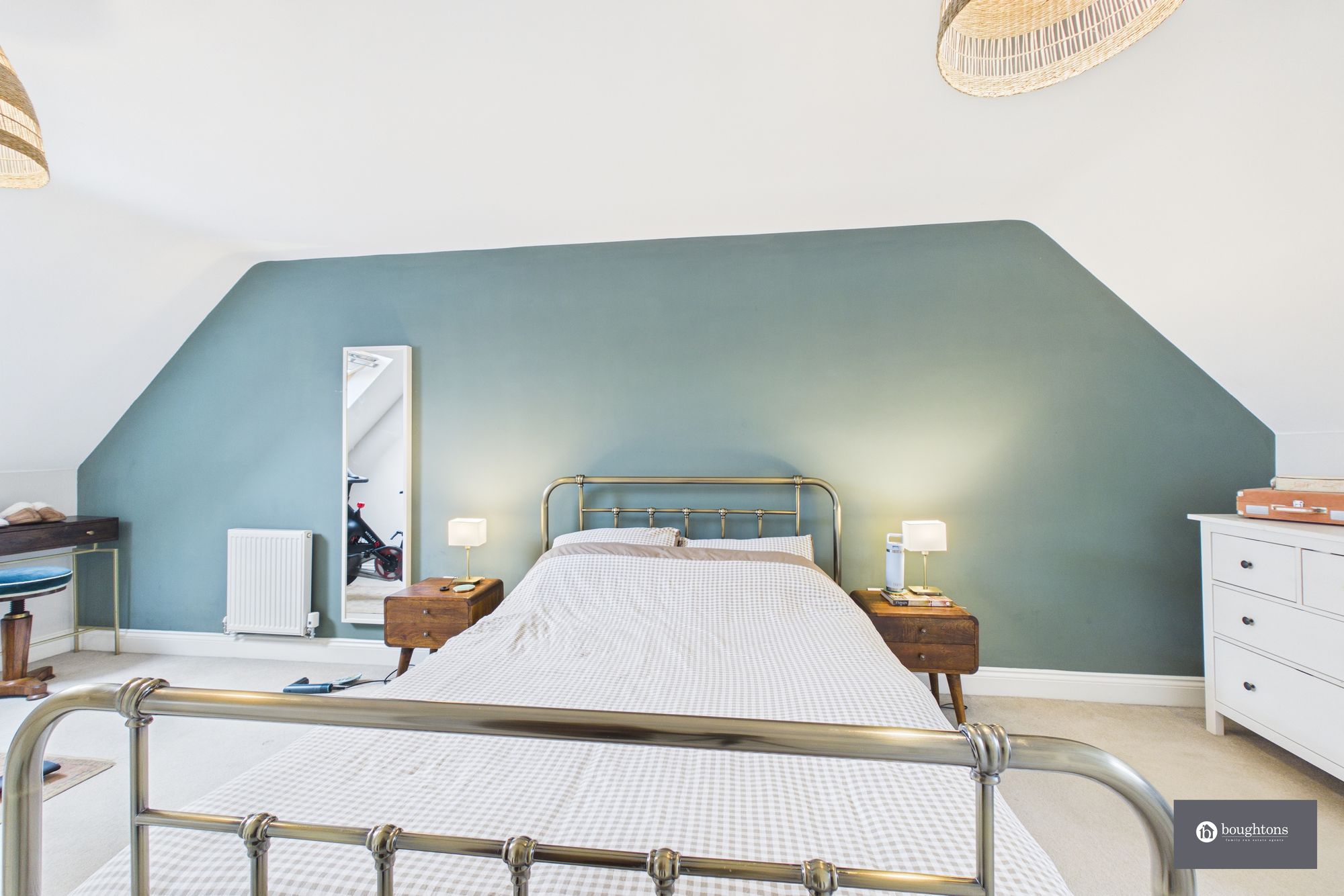 4 bed semi-detached house for sale in Boundary Road, Padbury, MK18  - Property Image 13