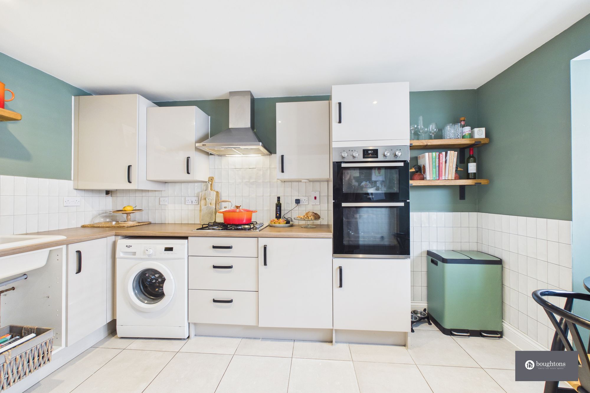 4 bed semi-detached house for sale in Boundary Road, Padbury, MK18  - Property Image 3