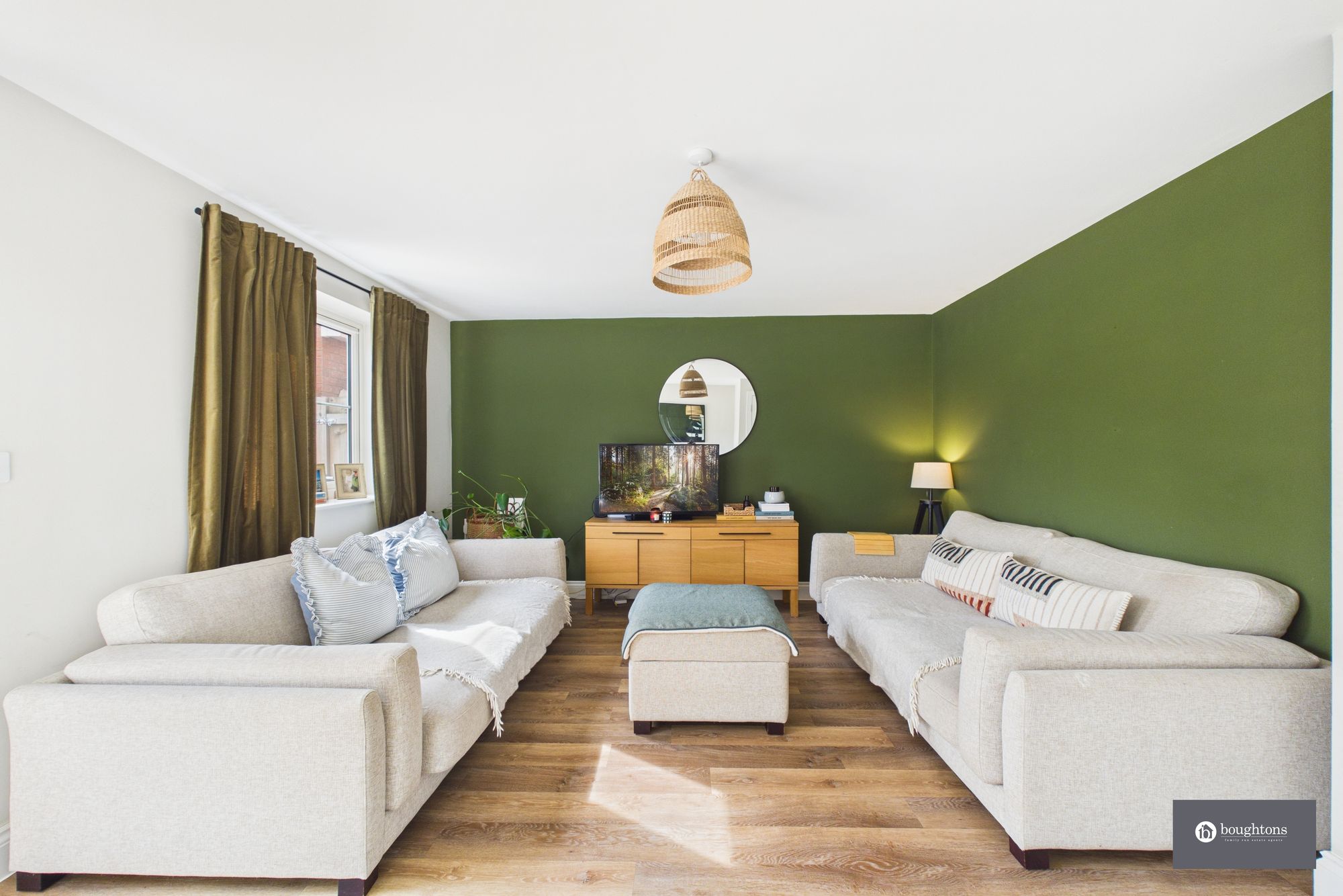 4 bed semi-detached house for sale in Boundary Road, Padbury, MK18  - Property Image 6