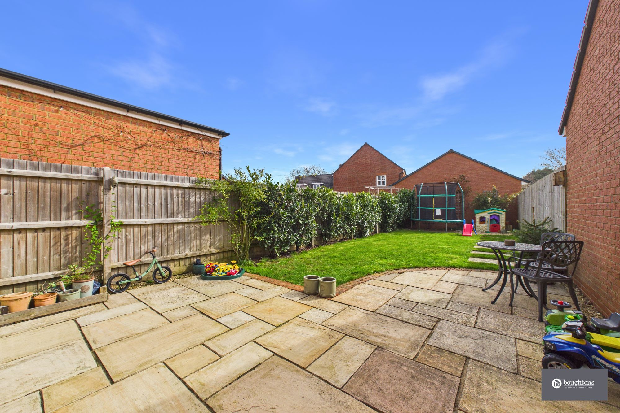 4 bed semi-detached house for sale in Boundary Road, Padbury, MK18  - Property Image 27