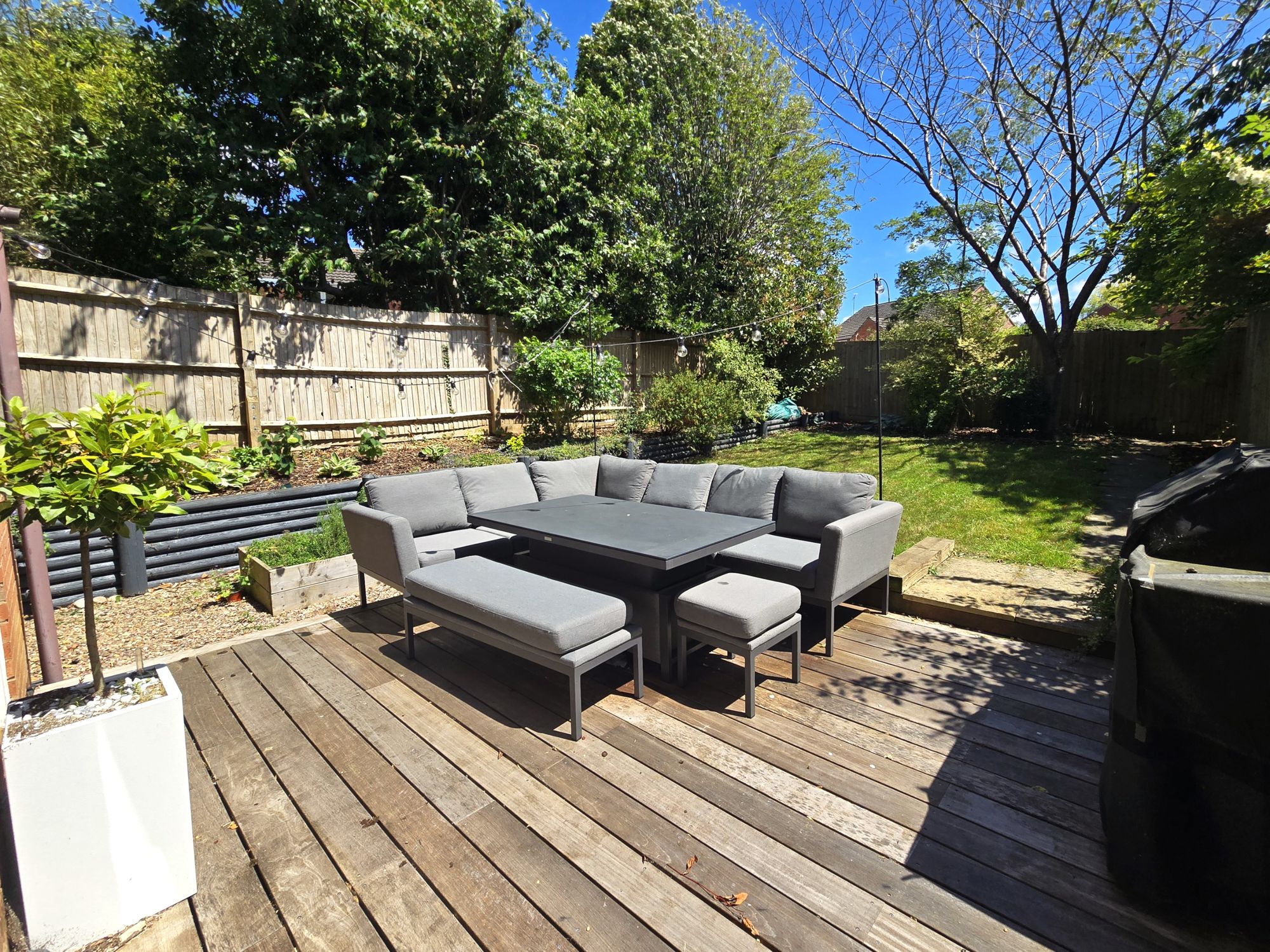 4 bed semi-detached town house for sale in Treefields, Buckingham, MK18  - Property Image 19