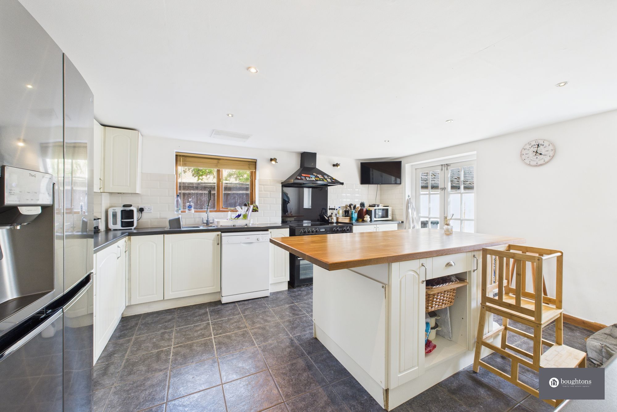 4 bed detached house for sale in Wappenham Road, Helmdon, NN13  - Property Image 5