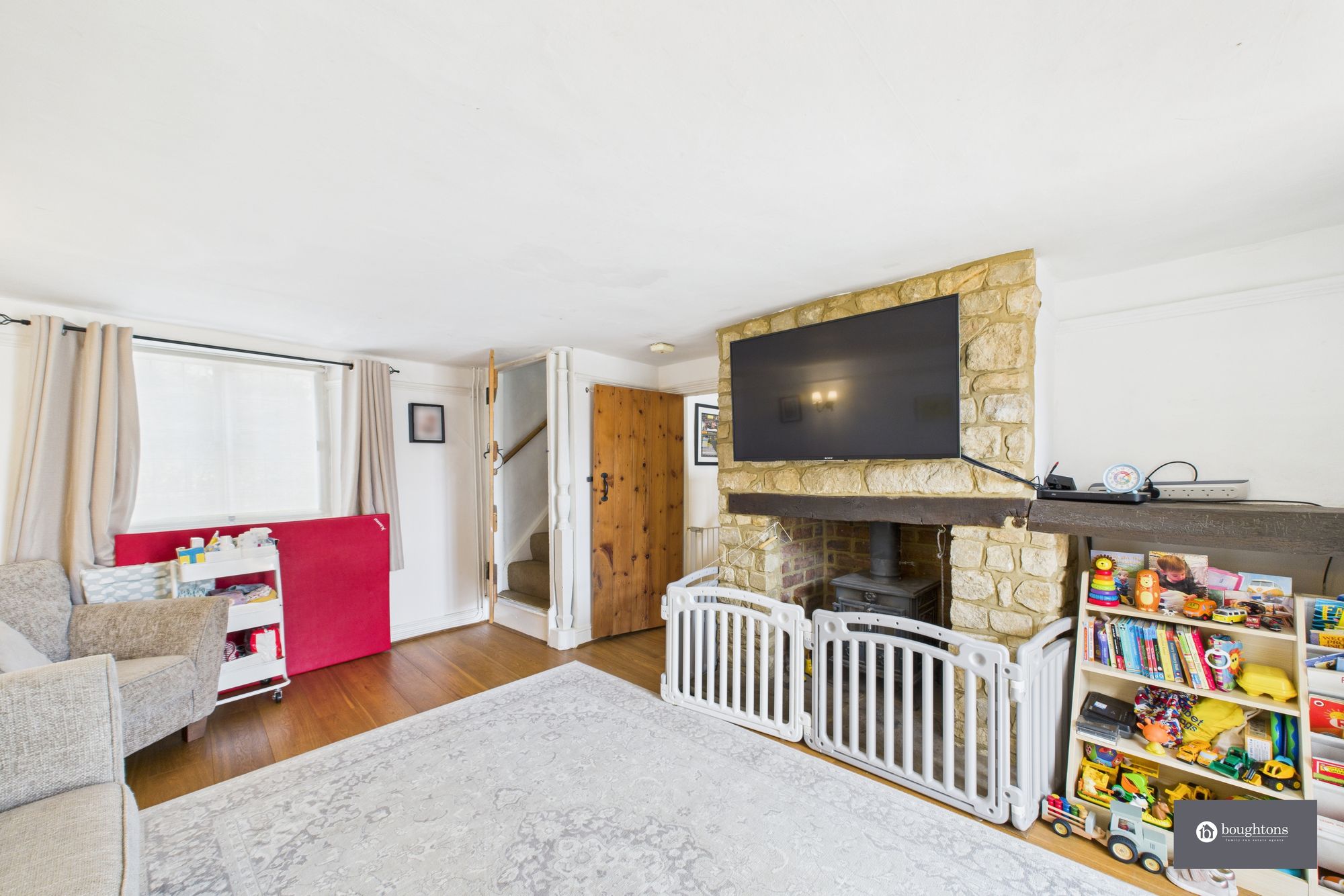 4 bed detached house for sale in Wappenham Road, Helmdon, NN13  - Property Image 8