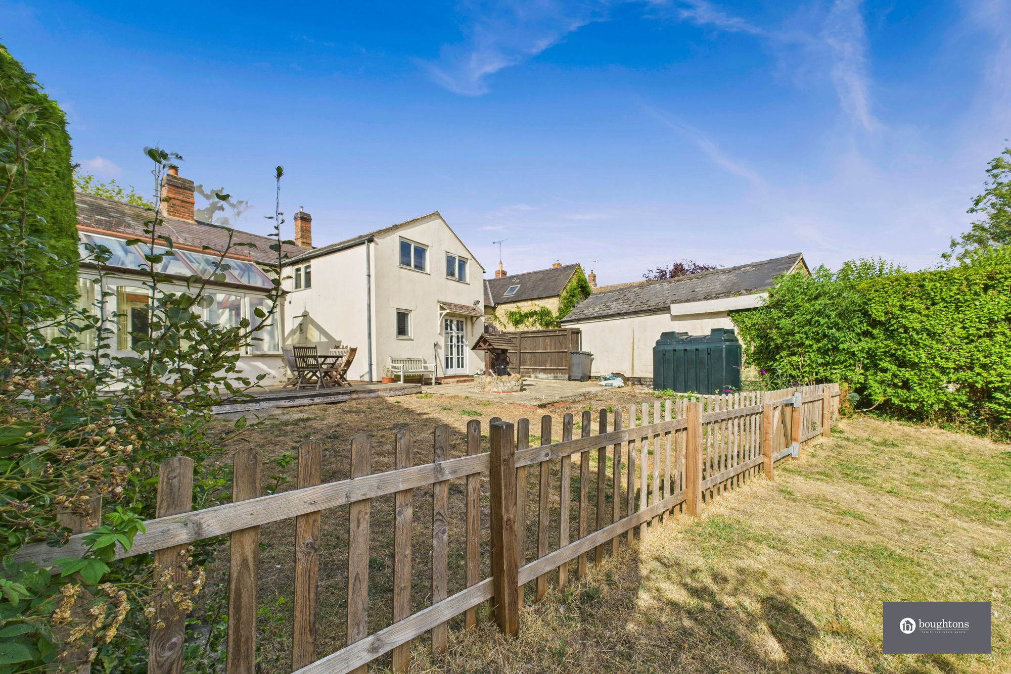 4 bed detached house for sale in Wappenham Road, Helmdon, NN13  - Property Image 3