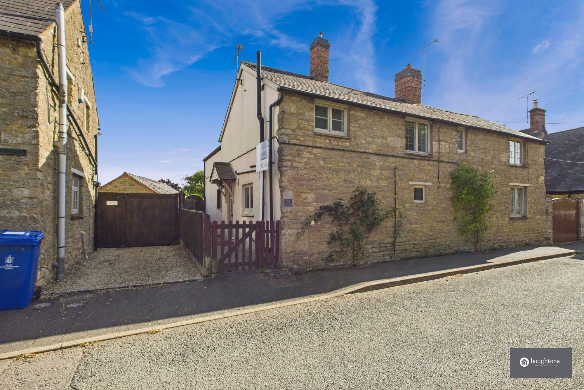 4 bed detached house for sale in Wappenham Road, Helmdon, NN13  - Property Image 27