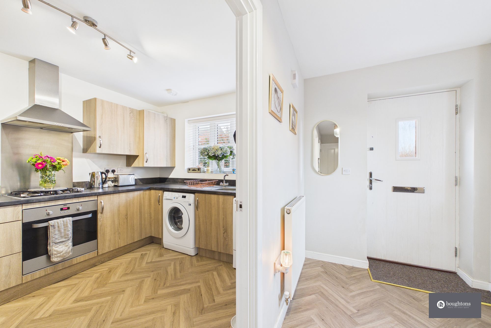 3 bed end of terrace house for sale in Foxhills Way, Brackley, NN13  - Property Image 6