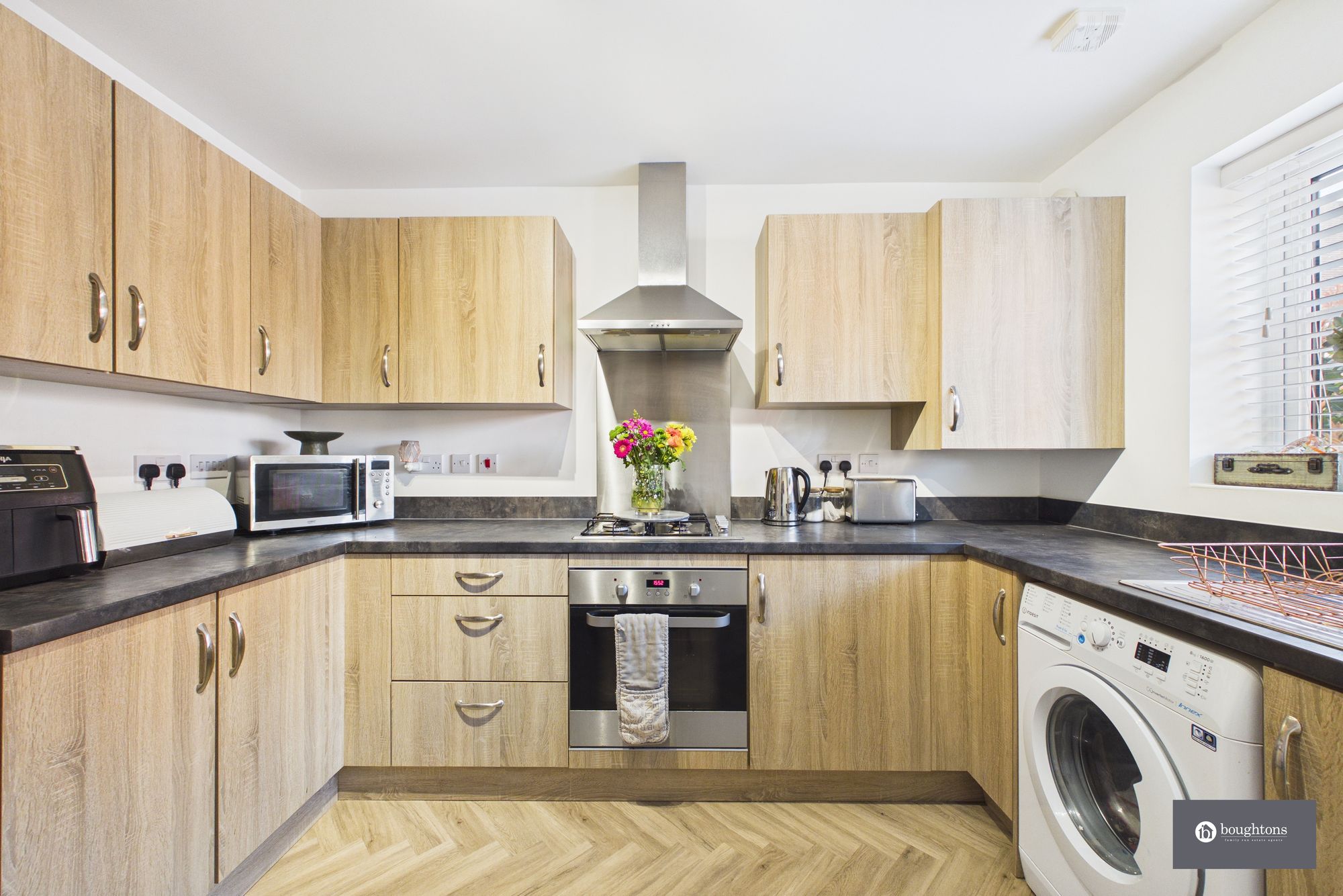 3 bed end of terrace house for sale in Foxhills Way, Brackley, NN13  - Property Image 7