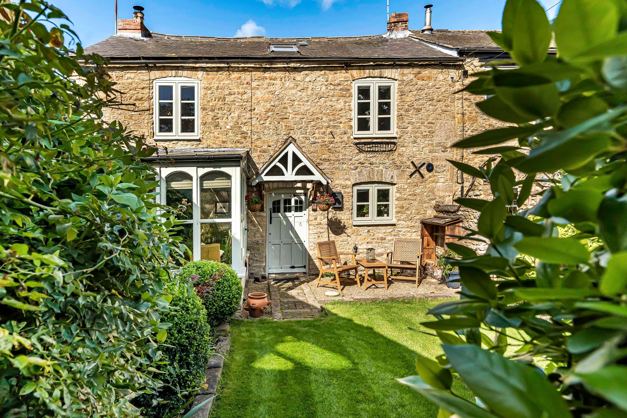 3 bed terraced house for sale in Chapel Row, Souldern, OX27