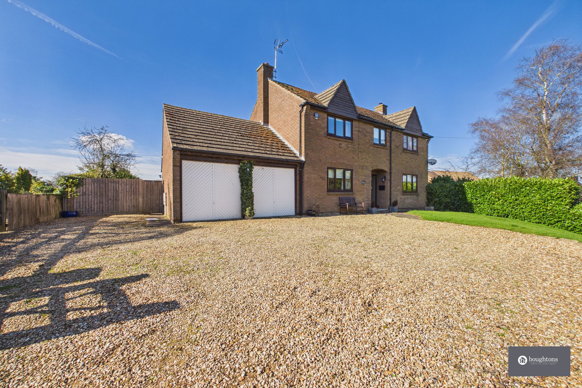 4 bed detached house for sale in High Street, Silverstone, NN12  - Property Image 24