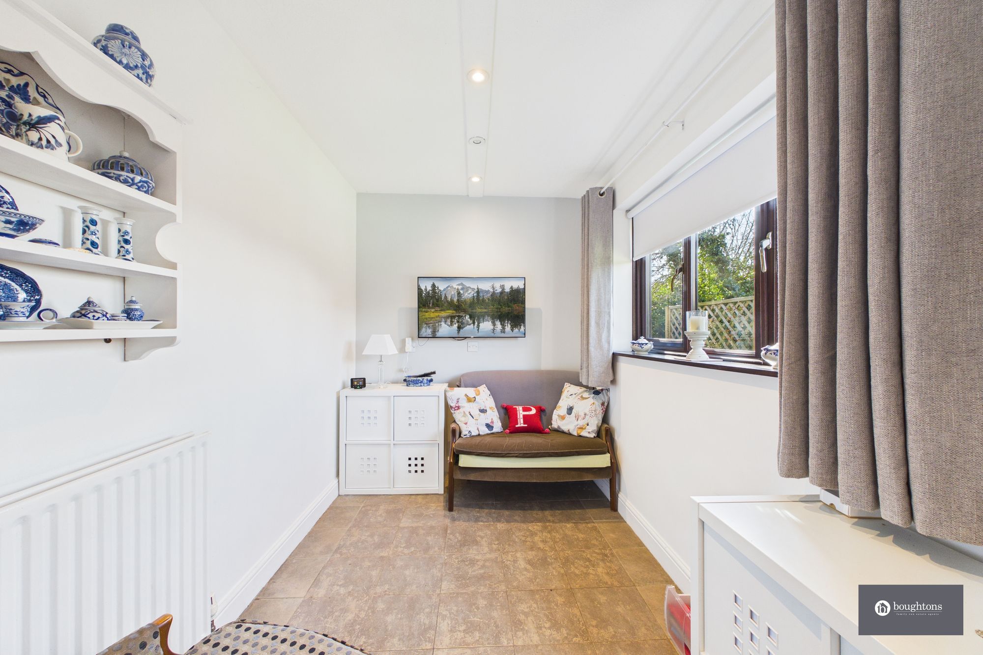 4 bed detached house for sale in High Street, Silverstone, NN12  - Property Image 9