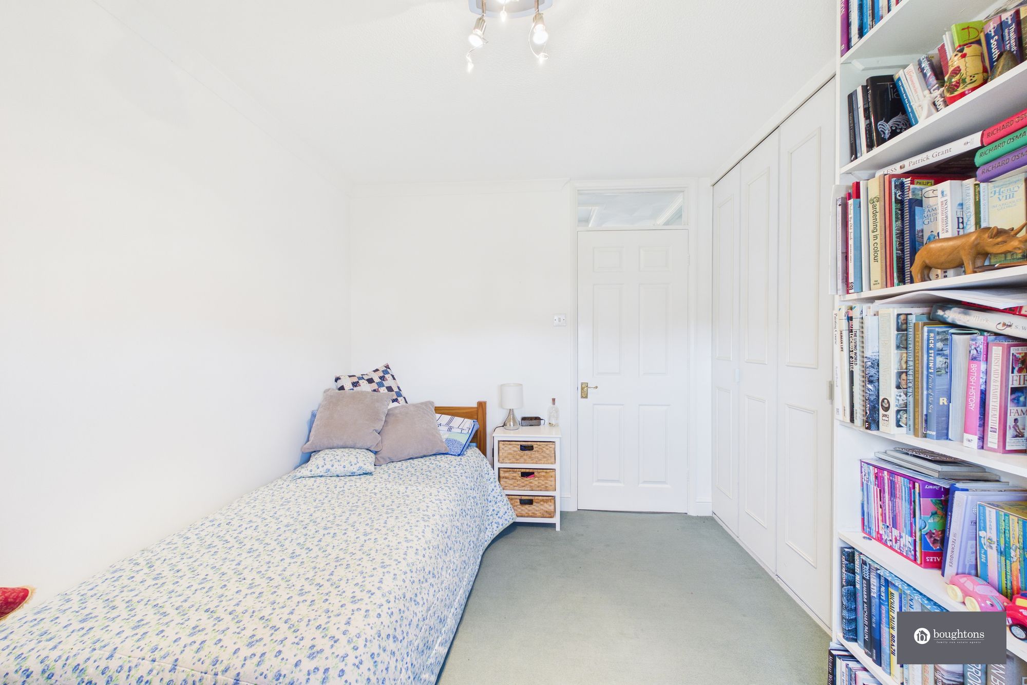 4 bed detached house for sale in High Street, Silverstone, NN12  - Property Image 19