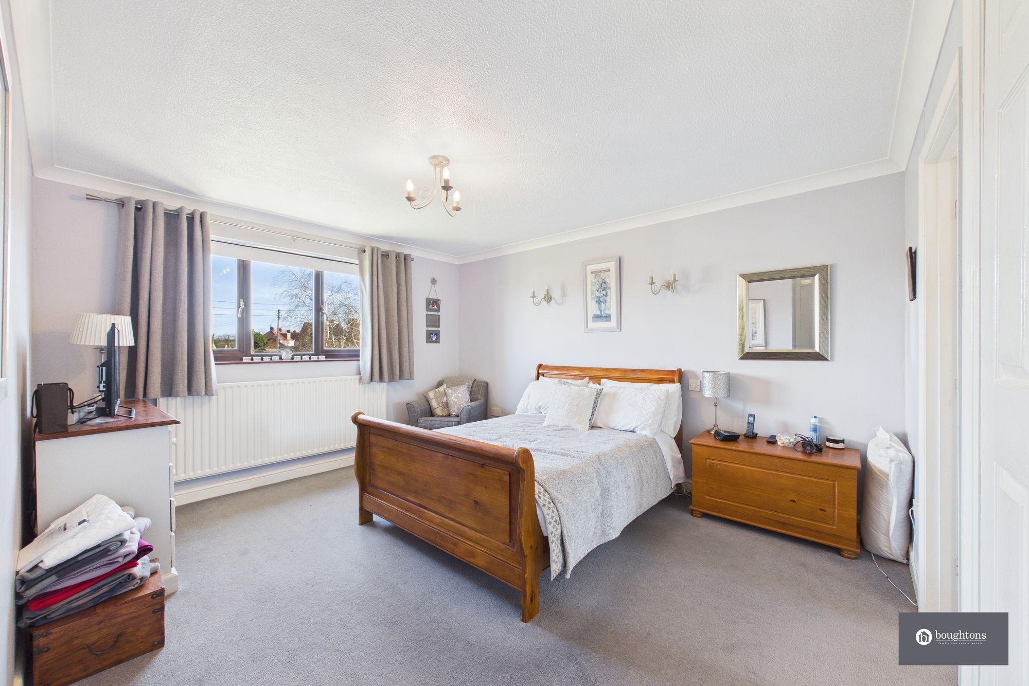 4 bed detached house for sale in High Street, Silverstone, NN12  - Property Image 11