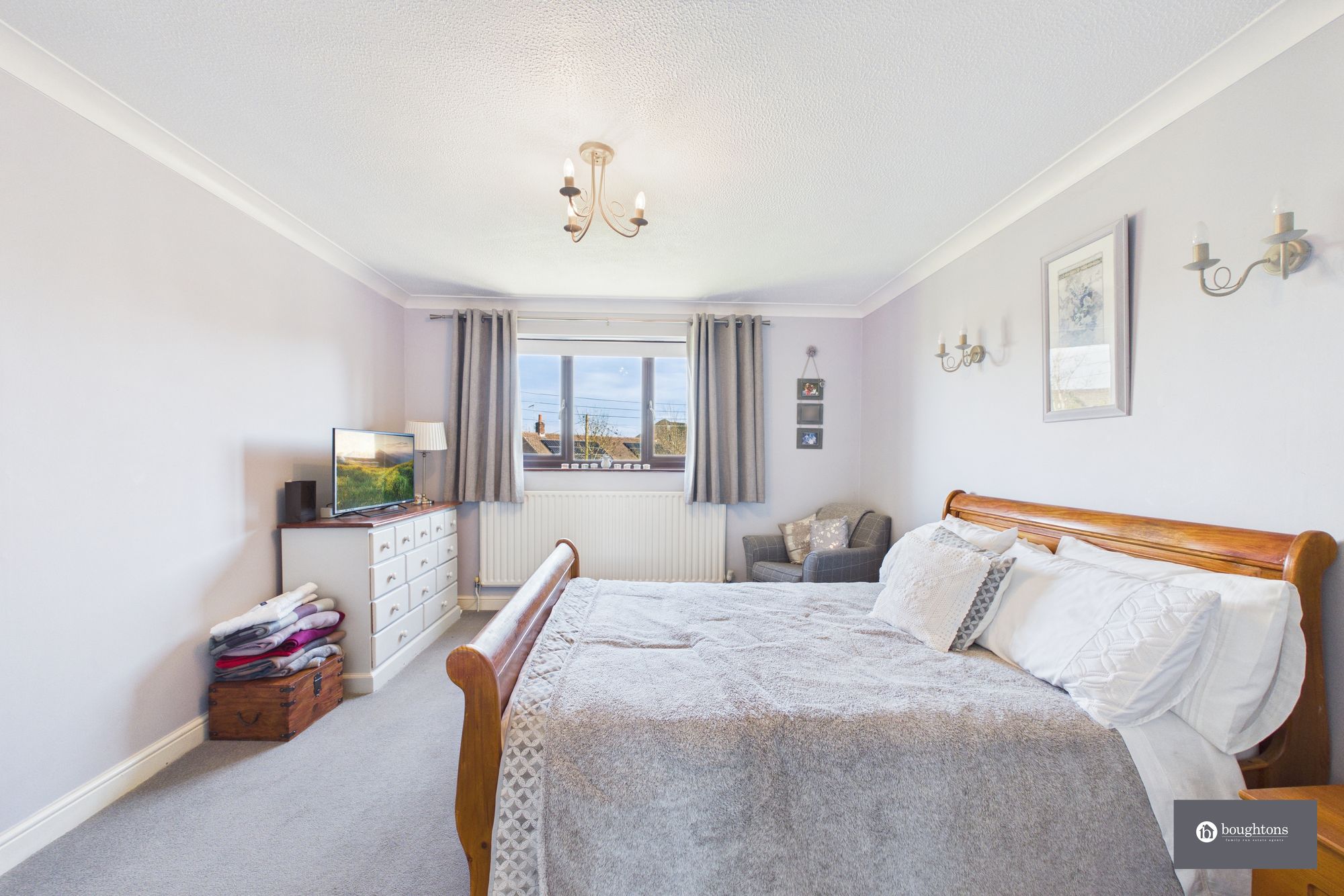 4 bed detached house for sale in High Street, Silverstone, NN12  - Property Image 12