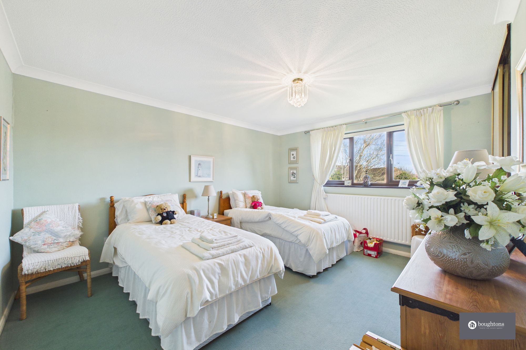 4 bed detached house for sale in High Street, Silverstone, NN12  - Property Image 17