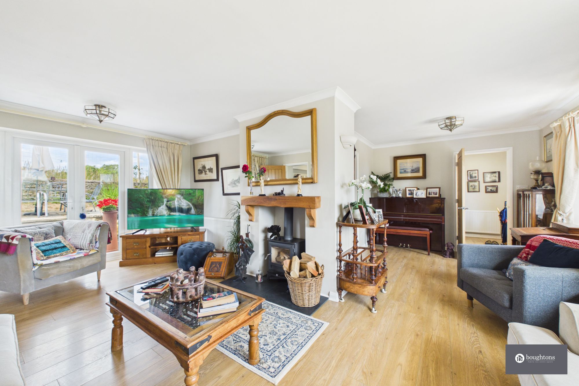3 bed detached bungalow for sale in Wappenham Road, Helmdon, NN13  - Property Image 4