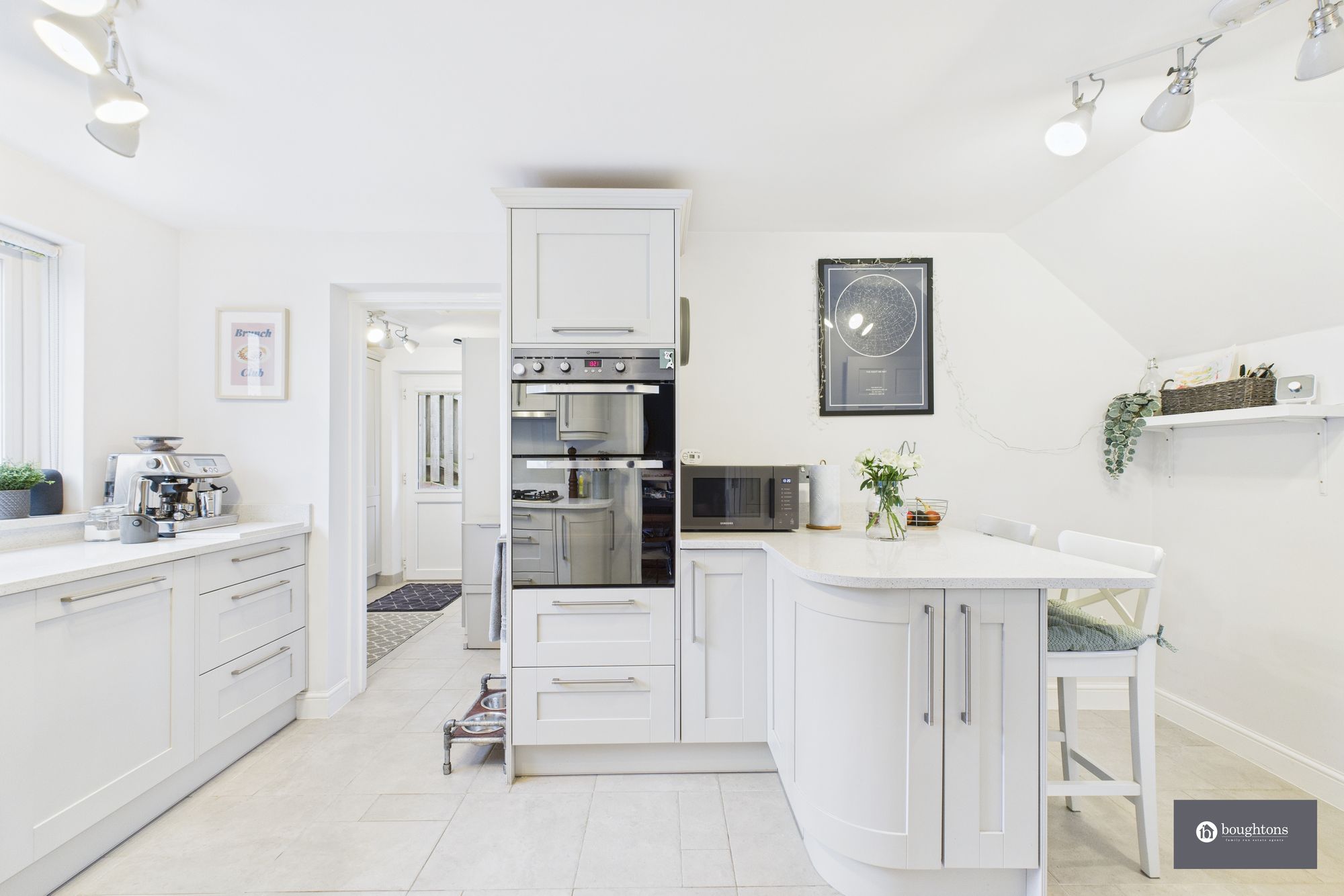 4 bed detached house for sale in St. Michaels Way, Steeple Claydon, MK18  - Property Image 9