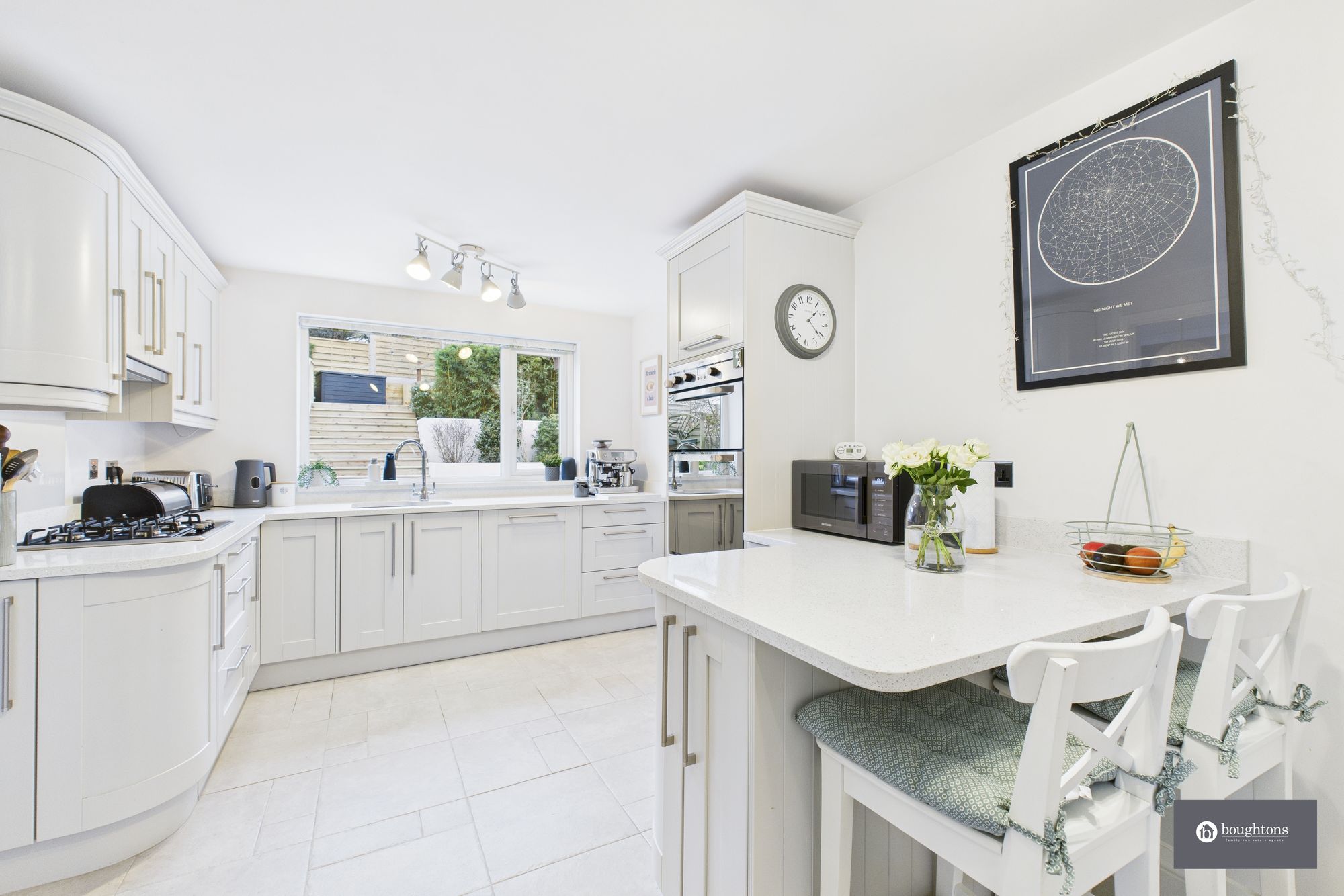 4 bed detached house for sale in St. Michaels Way, Steeple Claydon, MK18  - Property Image 3