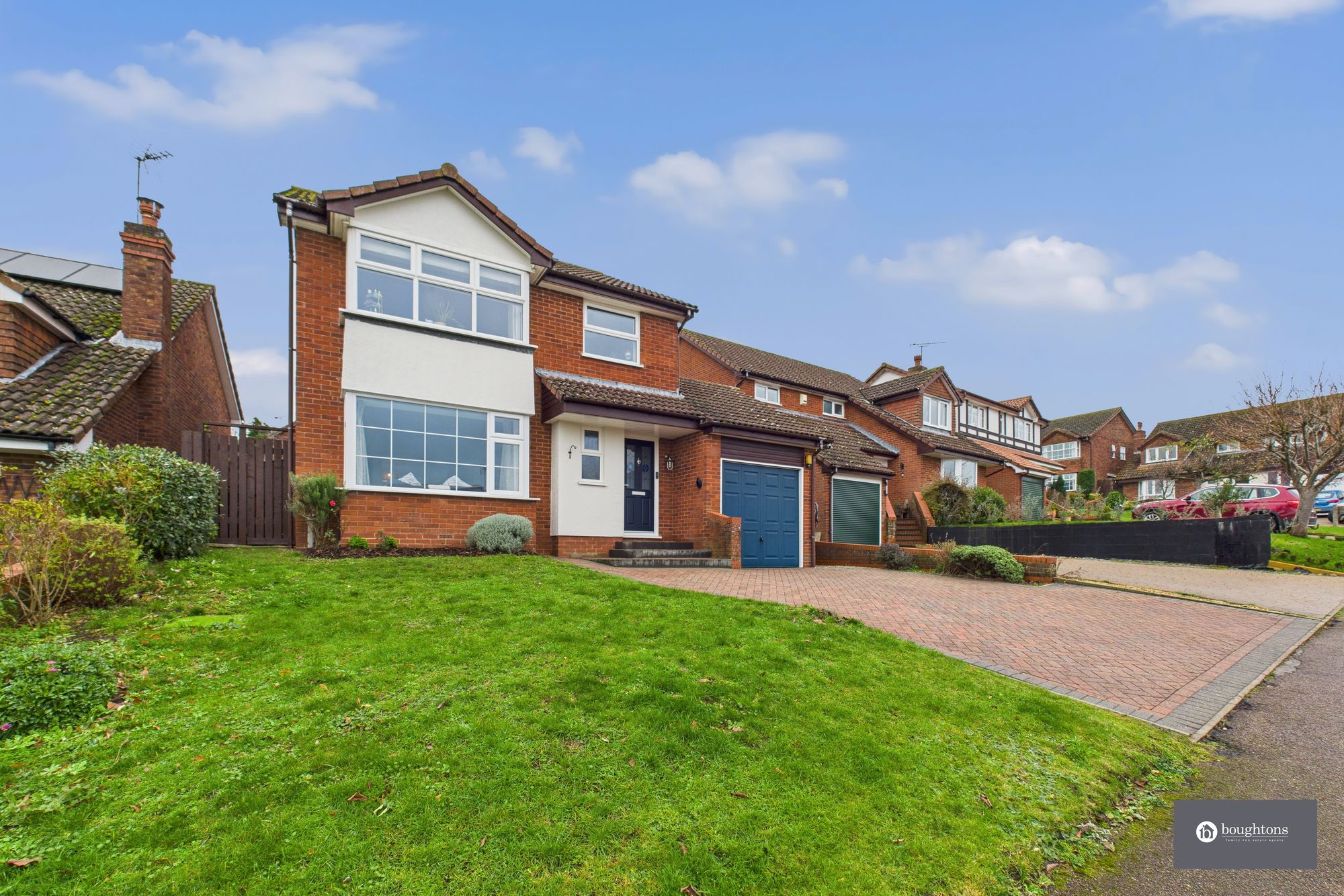 4 bed detached house for sale in St. Michaels Way, Steeple Claydon, MK18  - Property Image 34