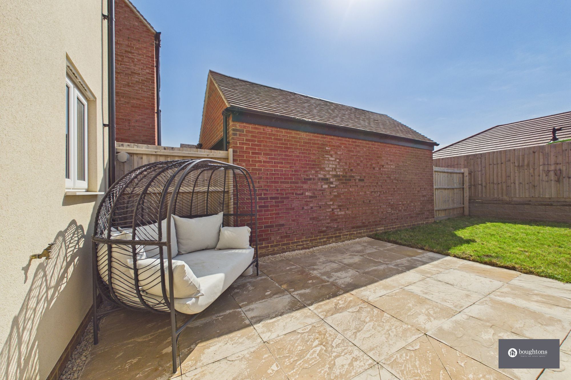2 bed terraced house for sale in Yeoman Road, Towcester, NN12  - Property Image 5