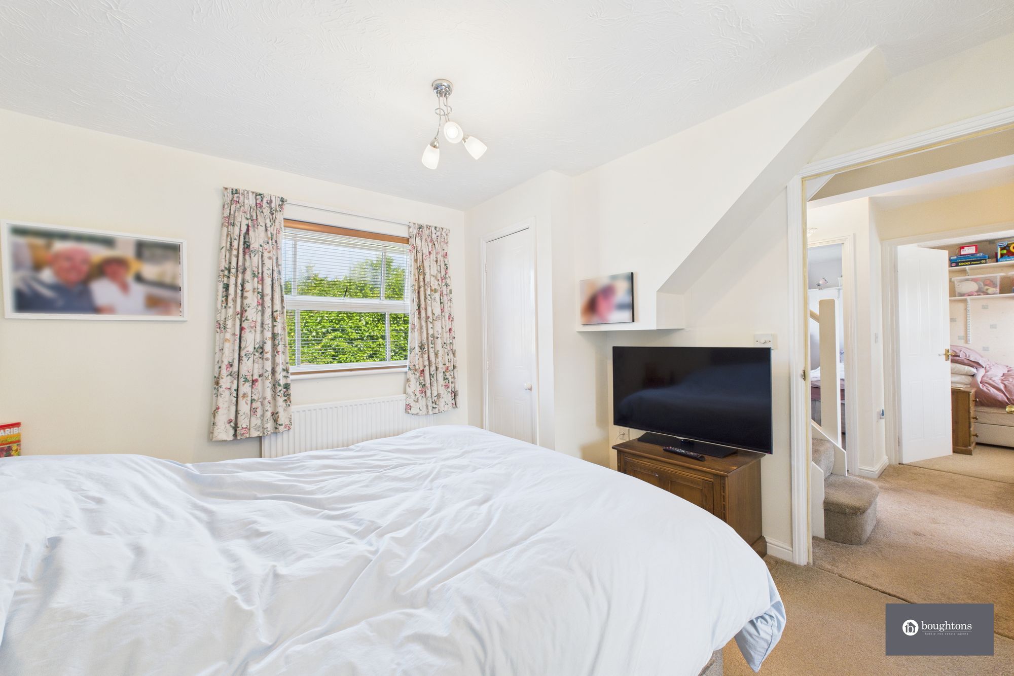 4 bed detached house for sale in Wren Close, Brackley, NN13  - Property Image 12