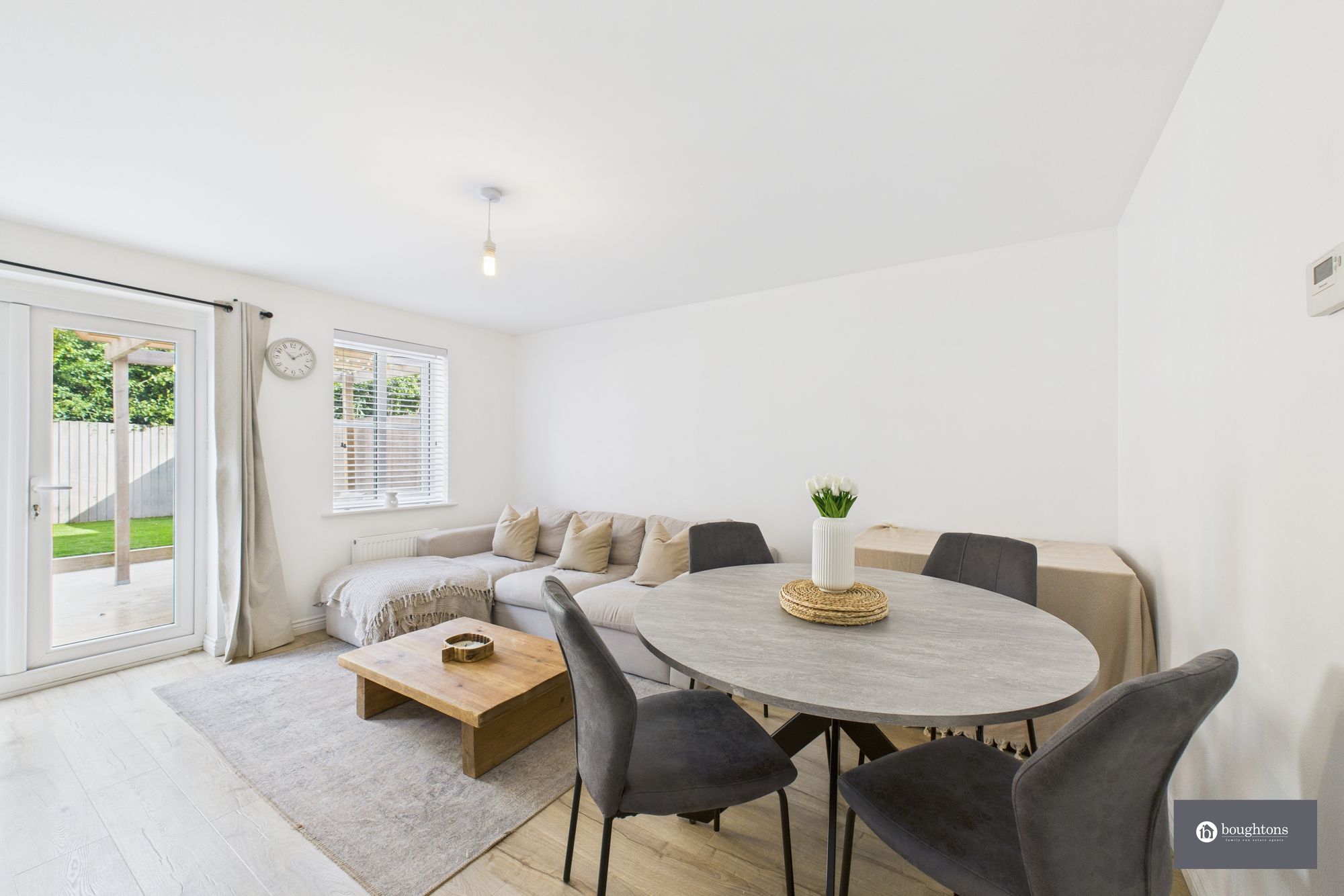 3 bed semi-detached house for sale in Lime Kiln Close, Silverstone, NN12  - Property Image 9