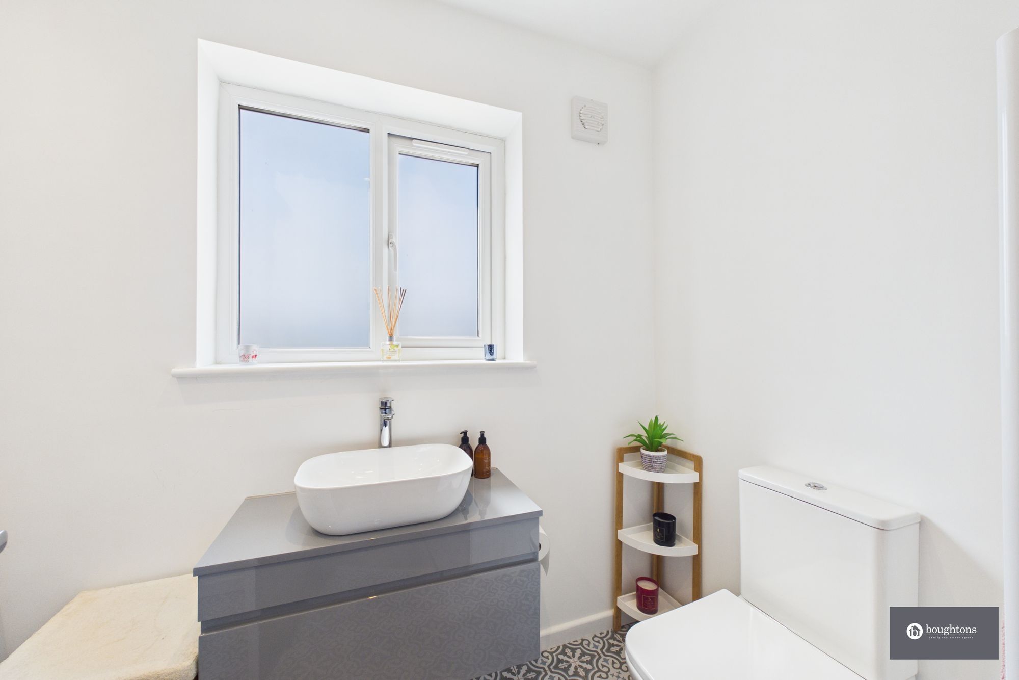 3 bed semi-detached house for sale in Western Avenue, Buckingham, MK18  - Property Image 12