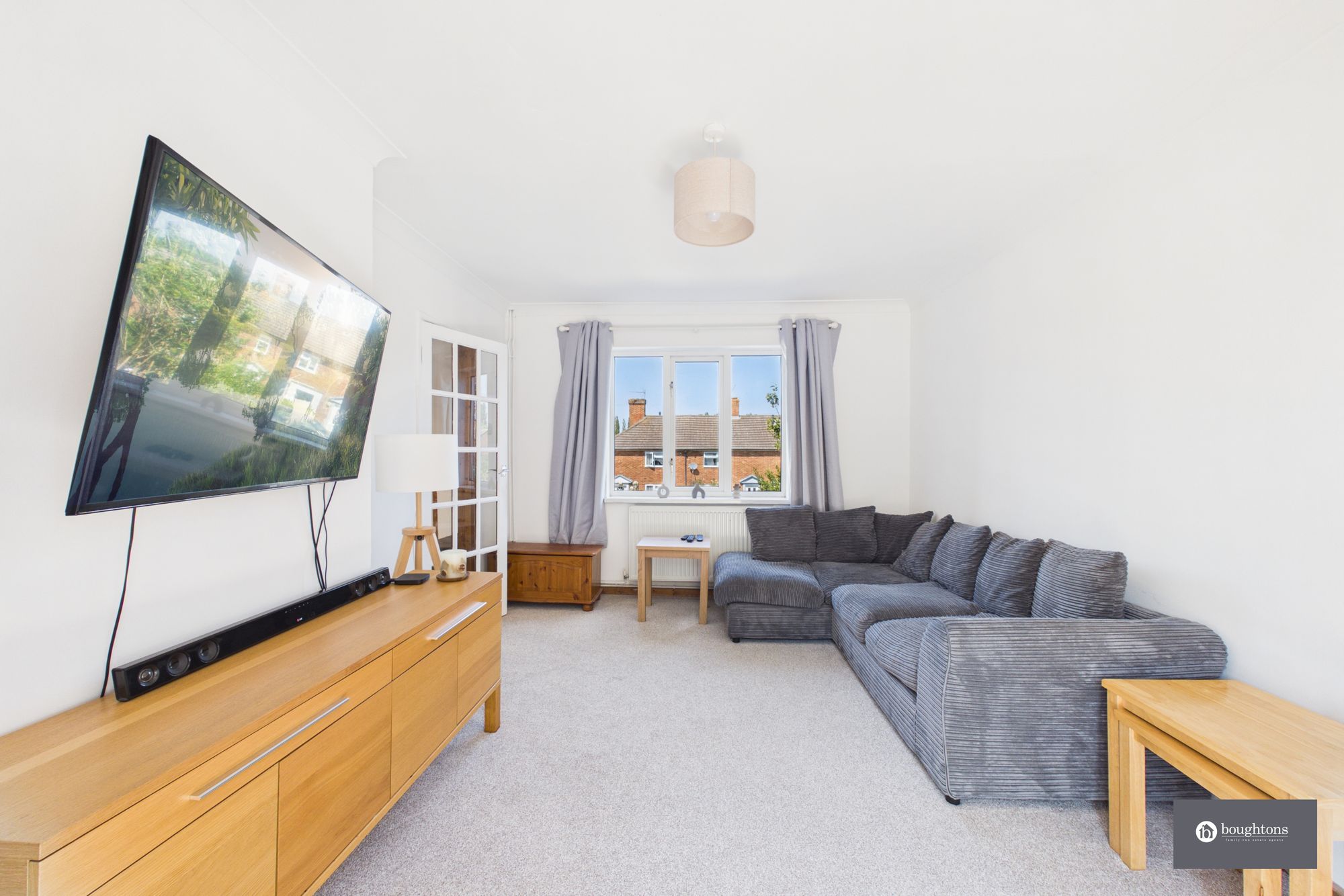 3 bed semi-detached house for sale in Western Avenue, Buckingham, MK18  - Property Image 4