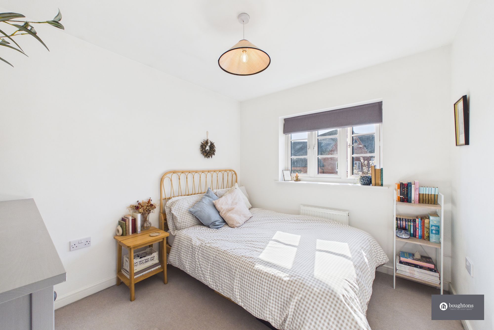 3 bed terraced house for sale in Foxhills Way, Brackley, NN13  - Property Image 17