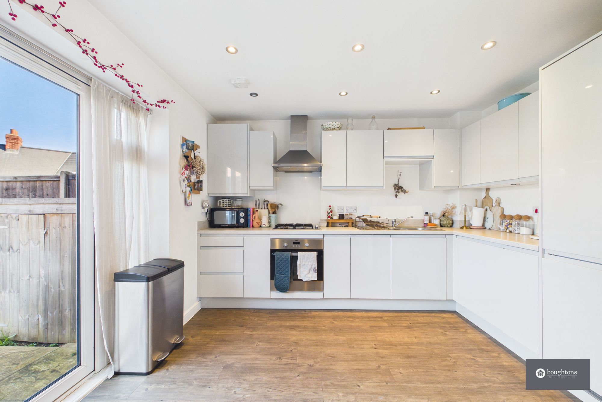 3 bed terraced house for sale in Foxhills Way, Brackley, NN13  - Property Image 3