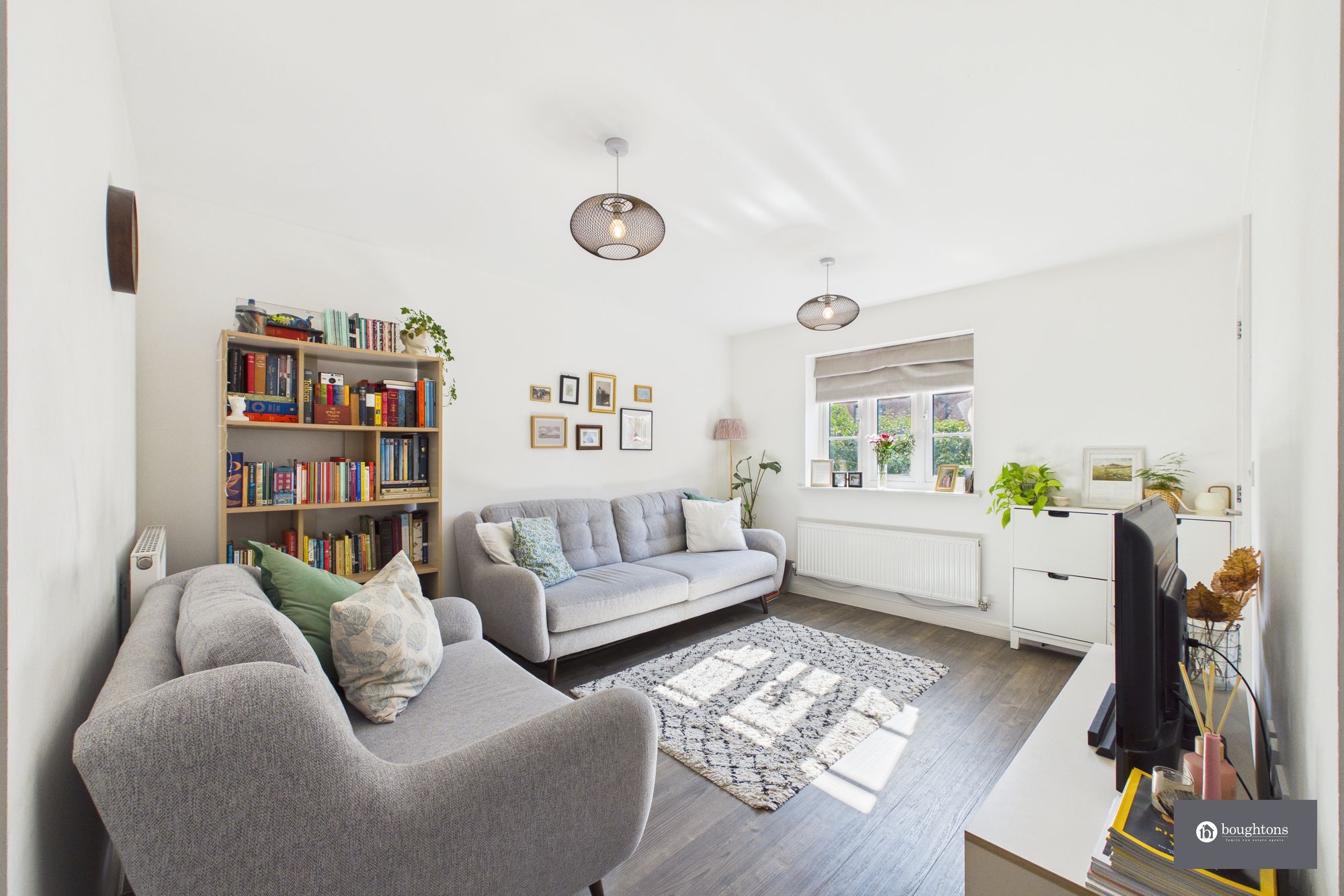 3 bed terraced house for sale in Foxhills Way, Brackley, NN13  - Property Image 2