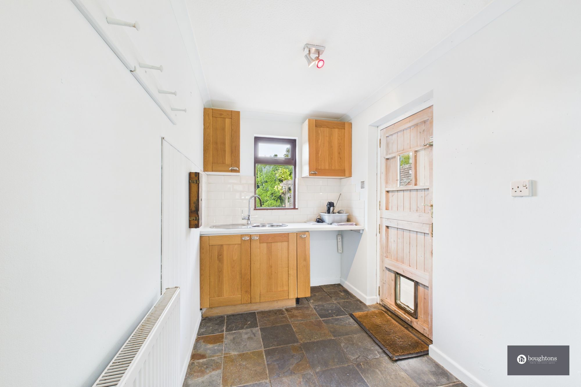 4 bed semi-detached house for sale in Brackley Road, Westbury, NN13  - Property Image 10