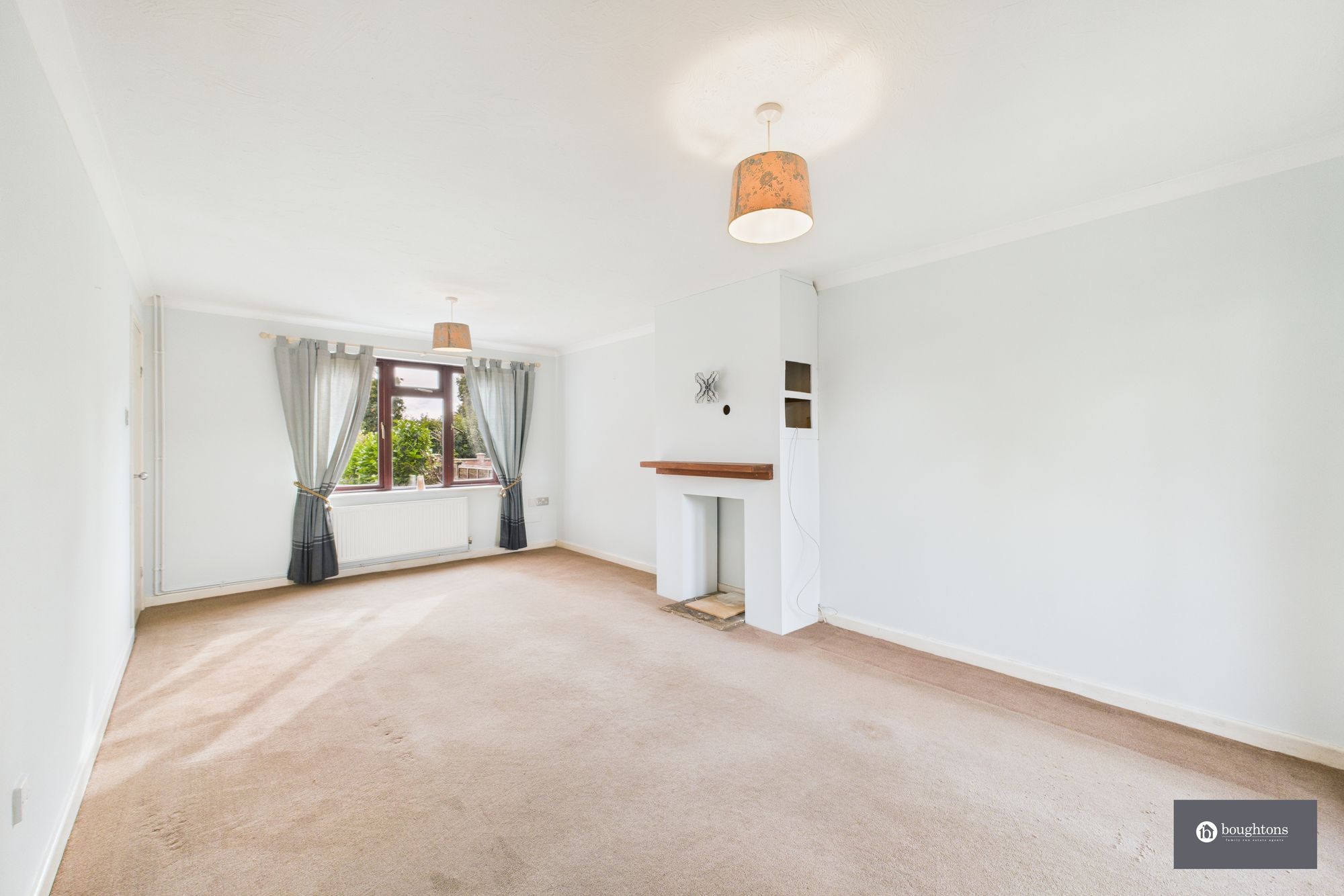 4 bed semi-detached house for sale in Brackley Road, Westbury, NN13  - Property Image 5