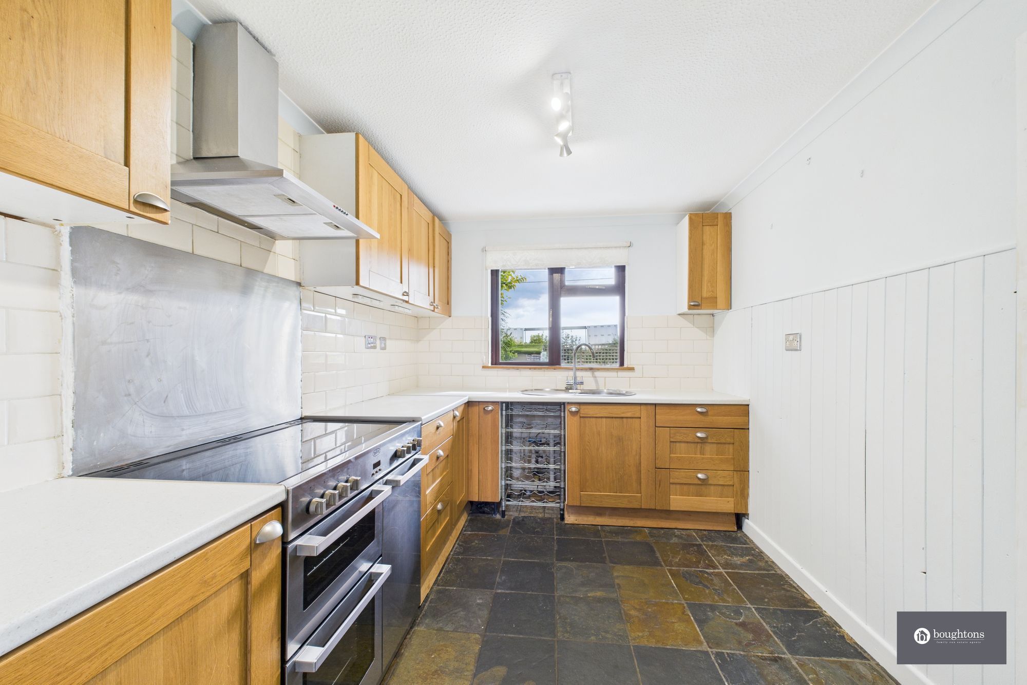 4 bed semi-detached house for sale in Brackley Road, Westbury, NN13  - Property Image 8