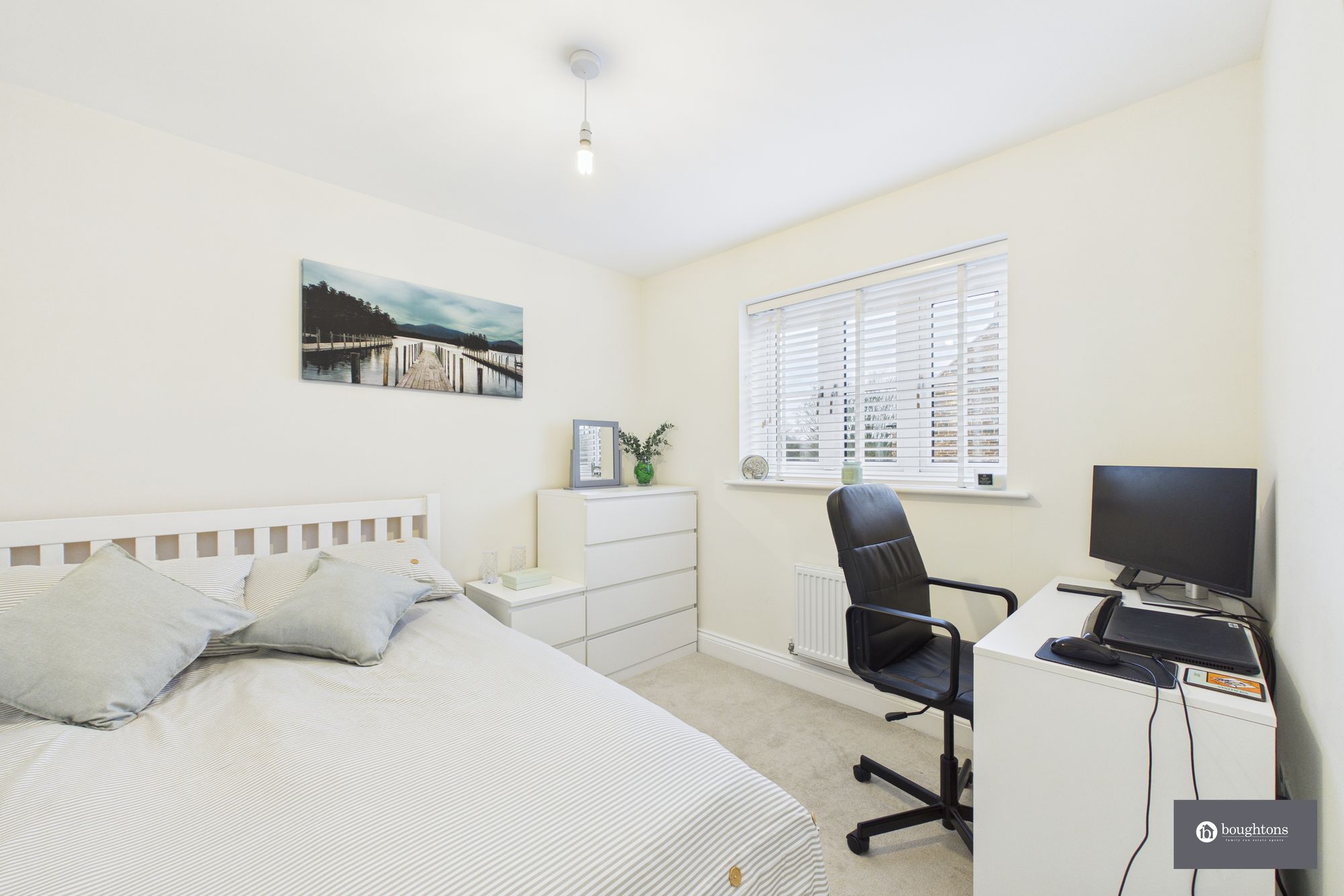 3 bed semi-detached house for sale in Field View, Brackley, NN13  - Property Image 16