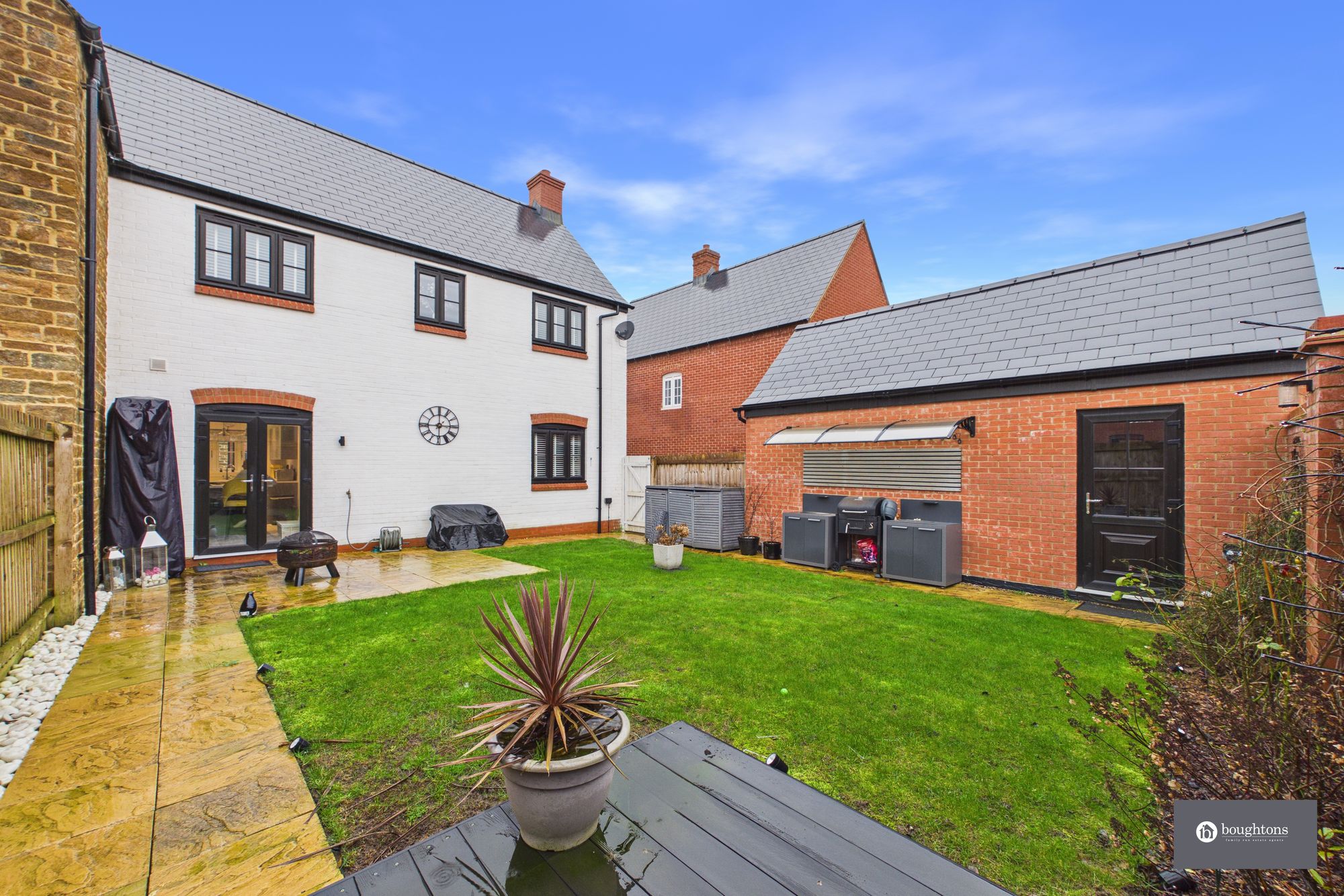 3 bed semi-detached house for sale in Field View, Brackley, NN13  - Property Image 21