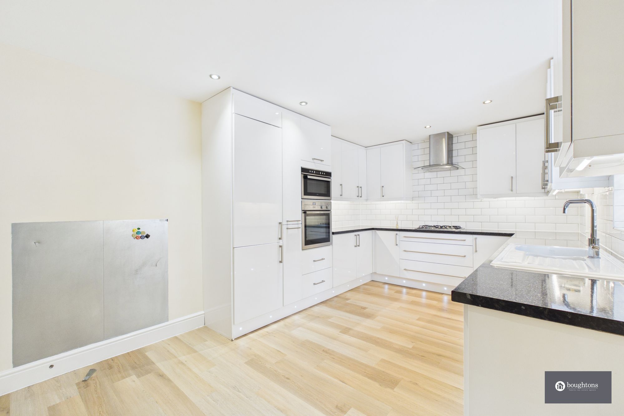 4 bed town house for sale in Waine Close, Buckingham, MK18  - Property Image 6