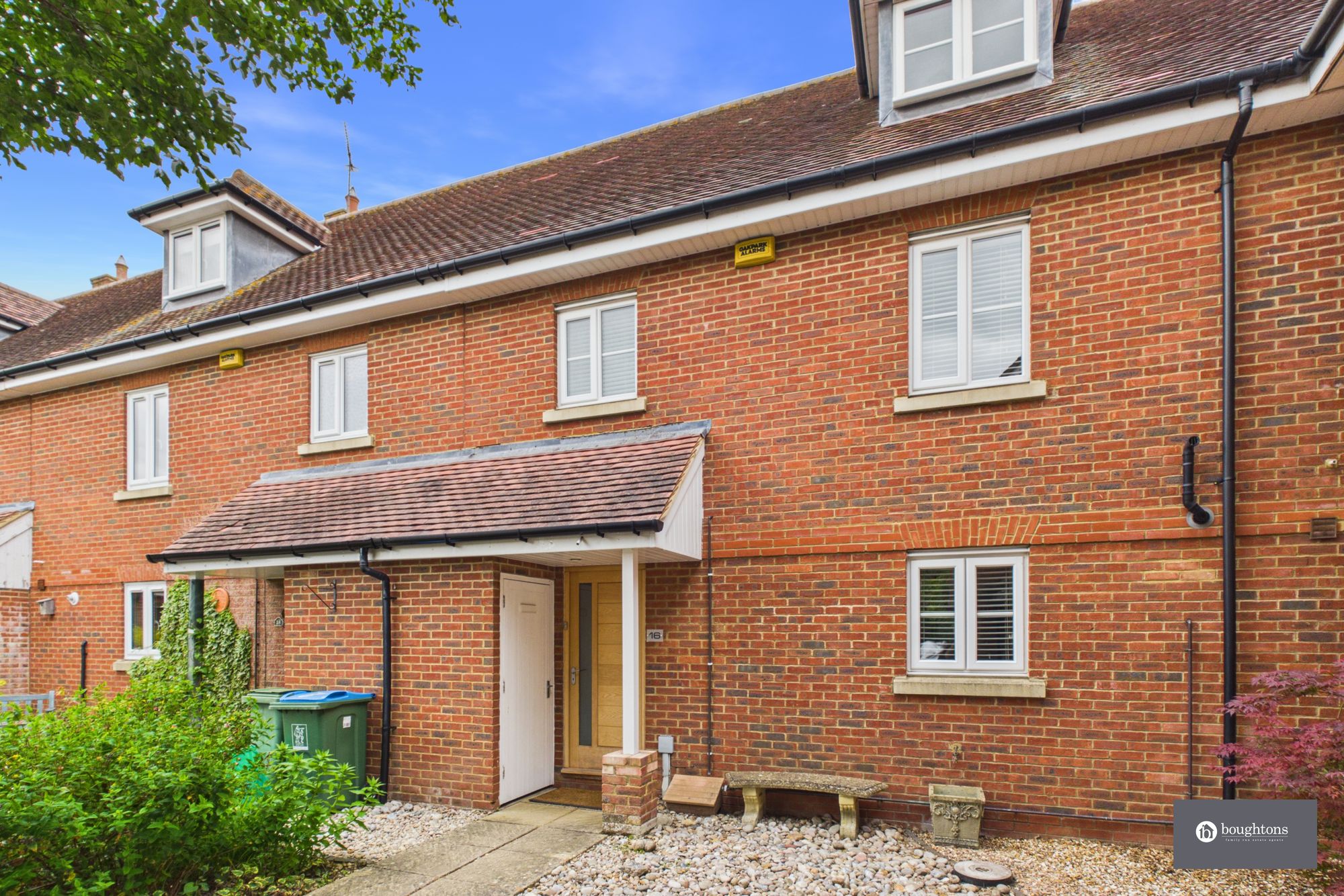 4 bed town house for sale in Waine Close, Buckingham, MK18