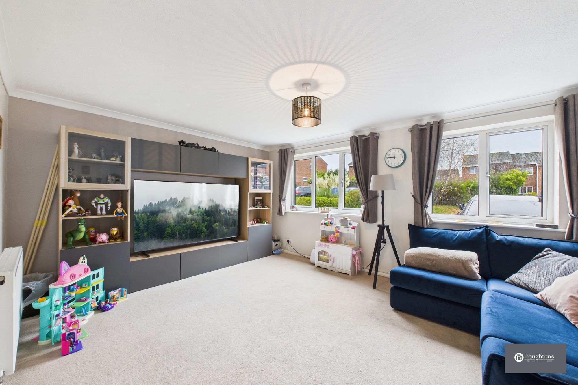 3 bed semi-detached house for sale in Lancaster Drive, Brackley, NN13  - Property Image 3