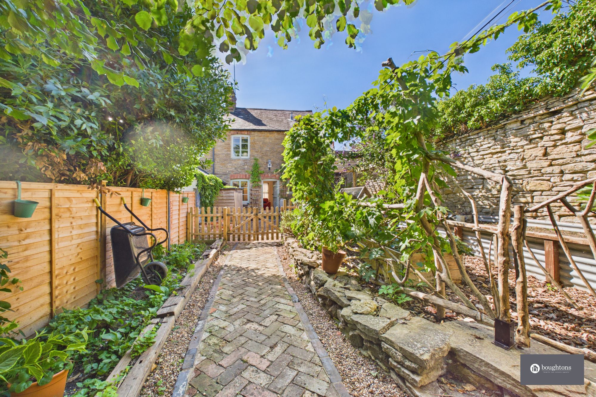 2 bed end of terrace house for sale in Manor Road, Brackley, NN13  - Property Image 14