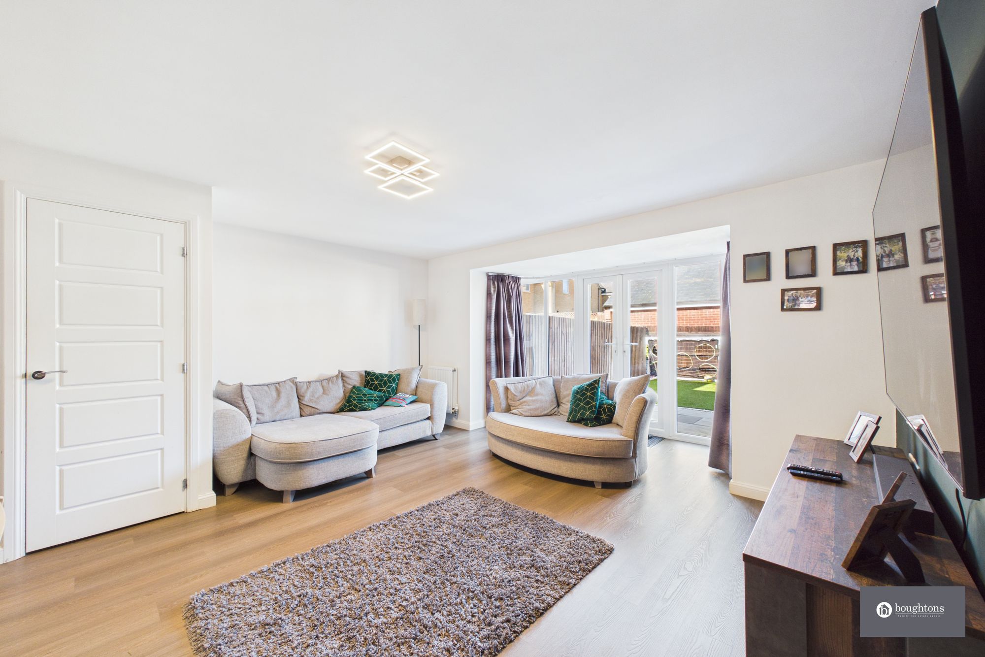 4 bed terraced town house for sale in Needlepin Way, Buckingham, MK18  - Property Image 2
